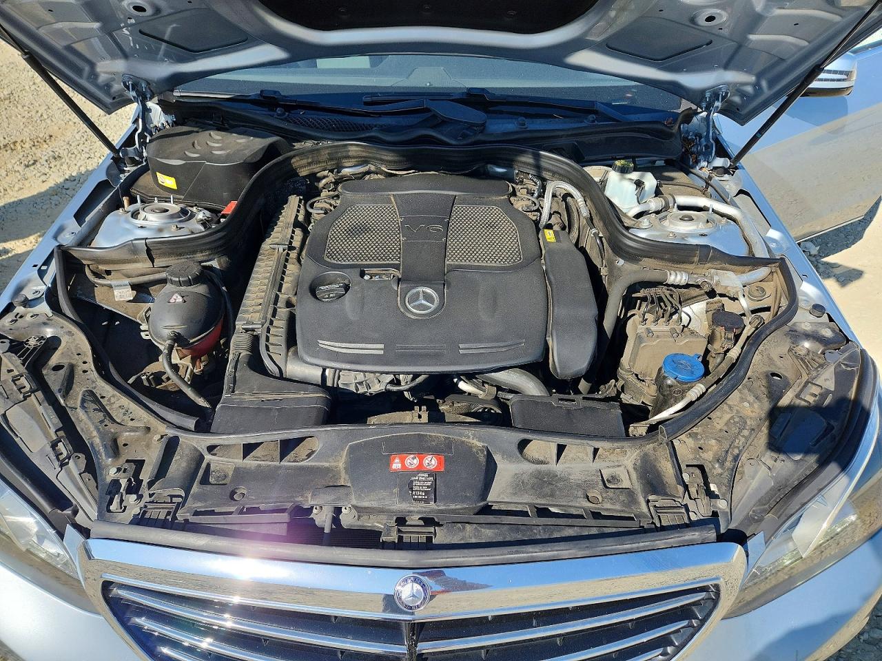 2015 Mercedes-benz E 350 Silver vin: WDDHF5KB2FB089750