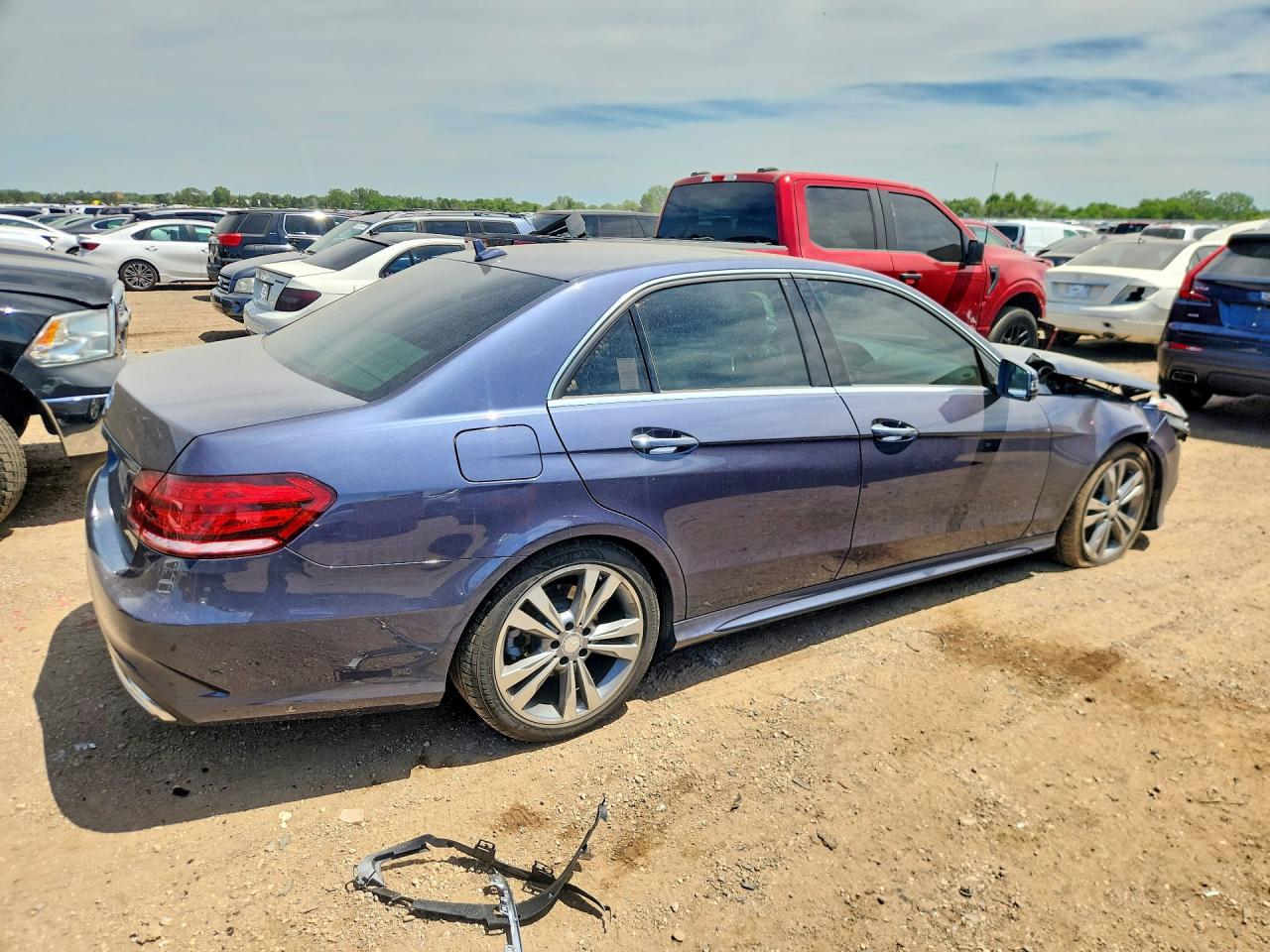 2015 Mercedes-benz E 350 Blue vin: WDDHF5KB2FB133309