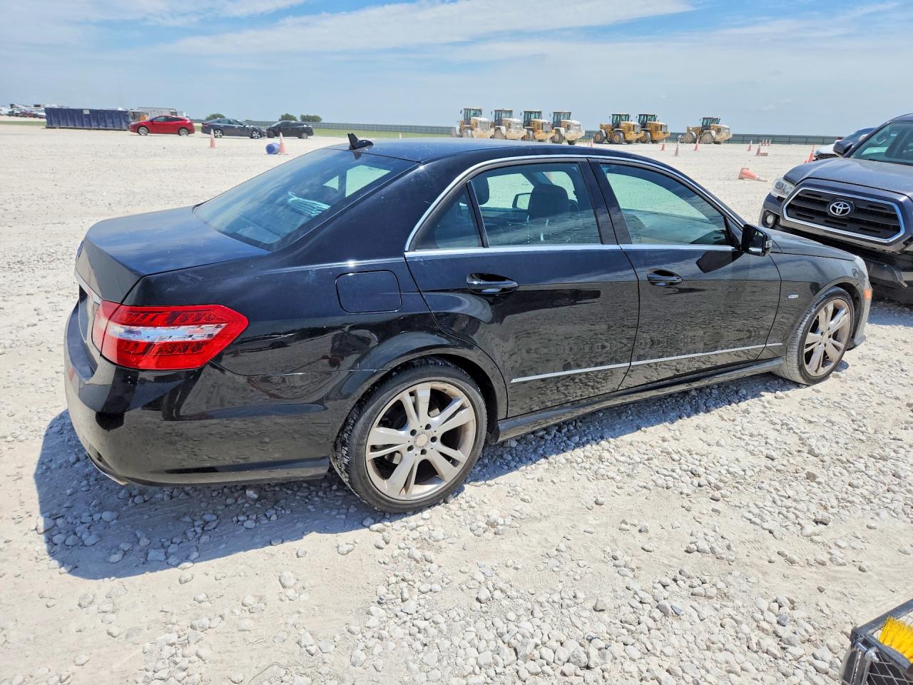2012 Mercedes-benz E Black vin: WDDHF5KB3CA567207