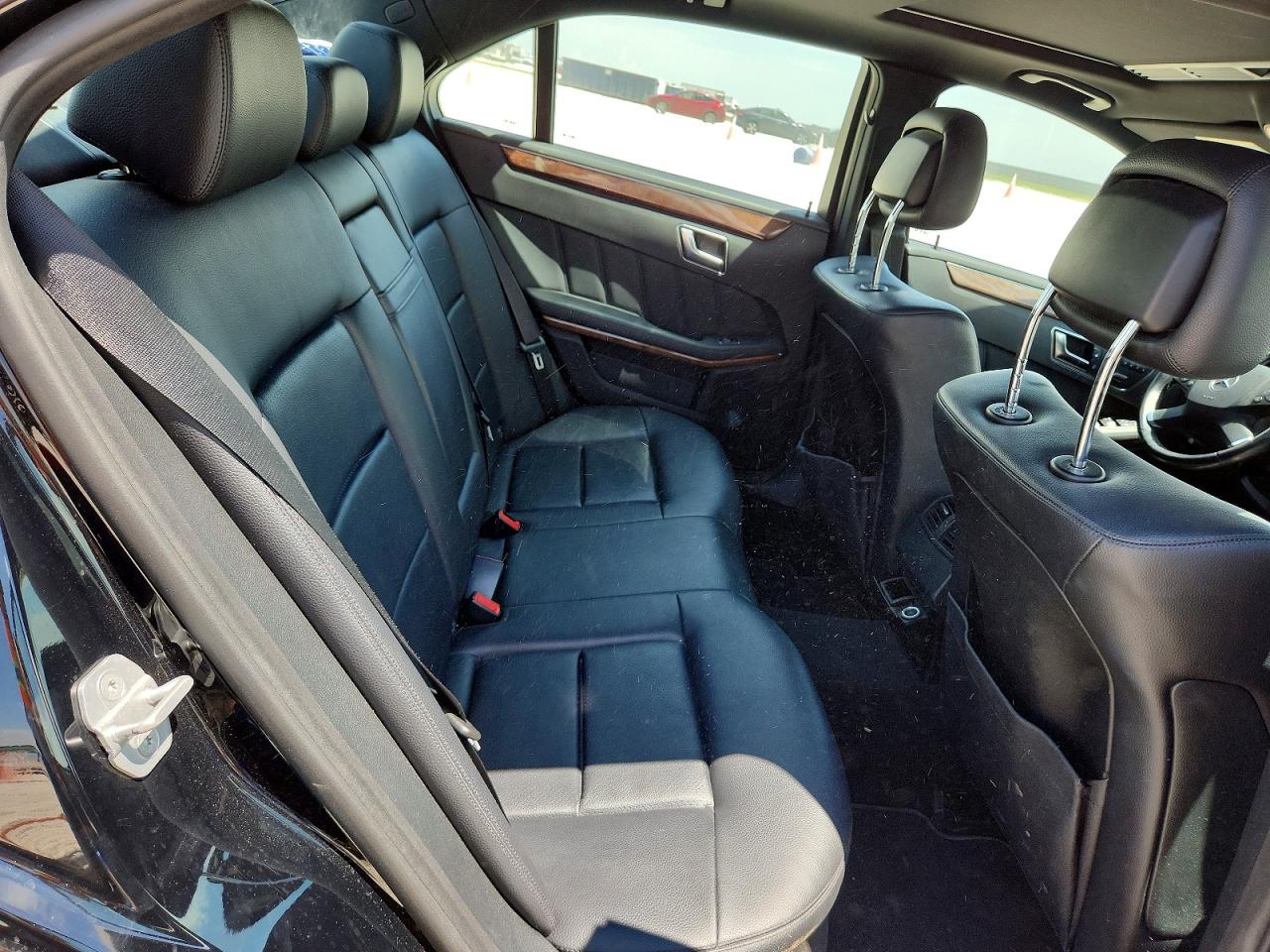 2012 Mercedes-benz E Black vin: WDDHF5KB3CA567207