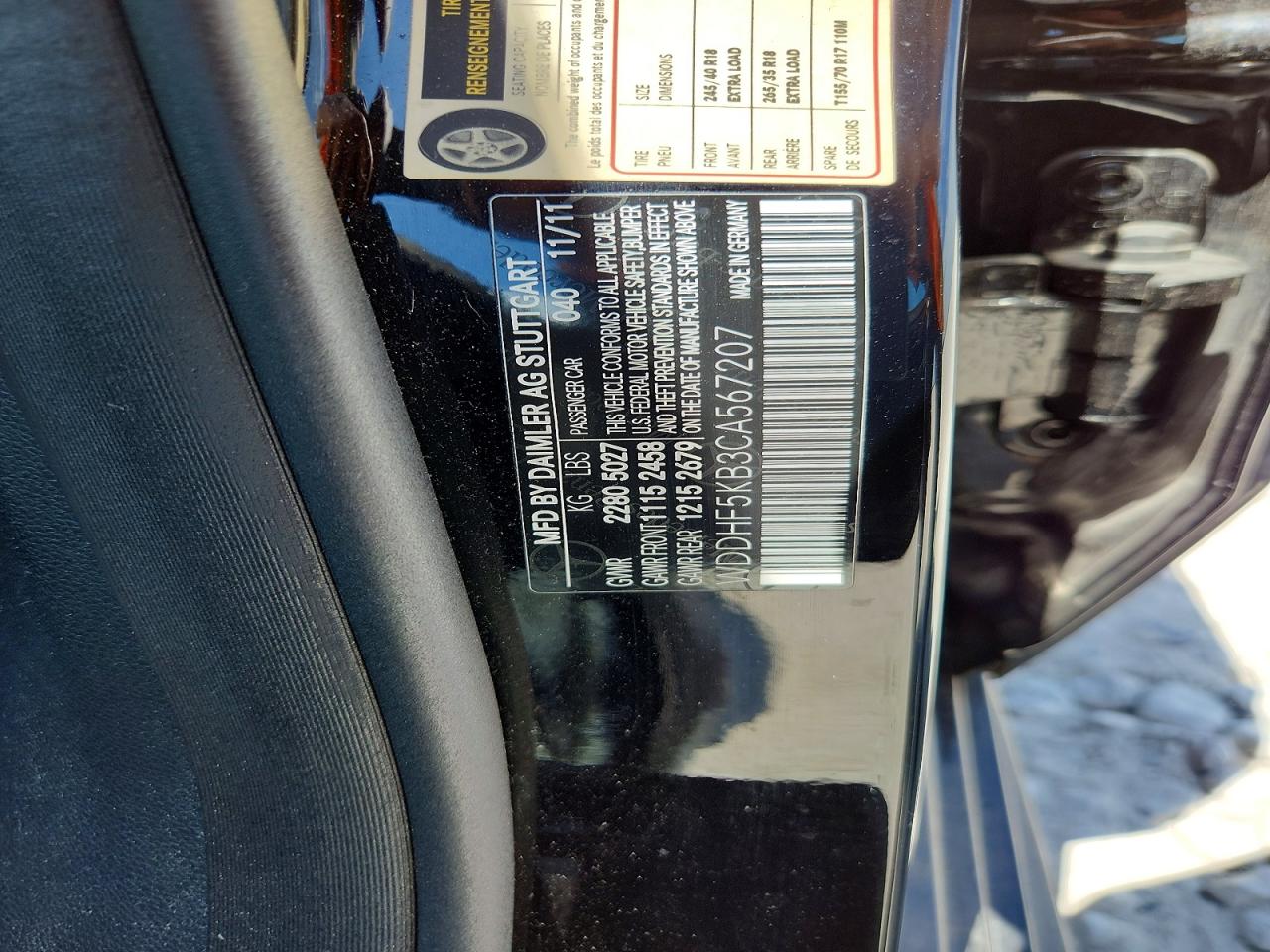 2012 Mercedes-benz E Black vin: WDDHF5KB3CA567207