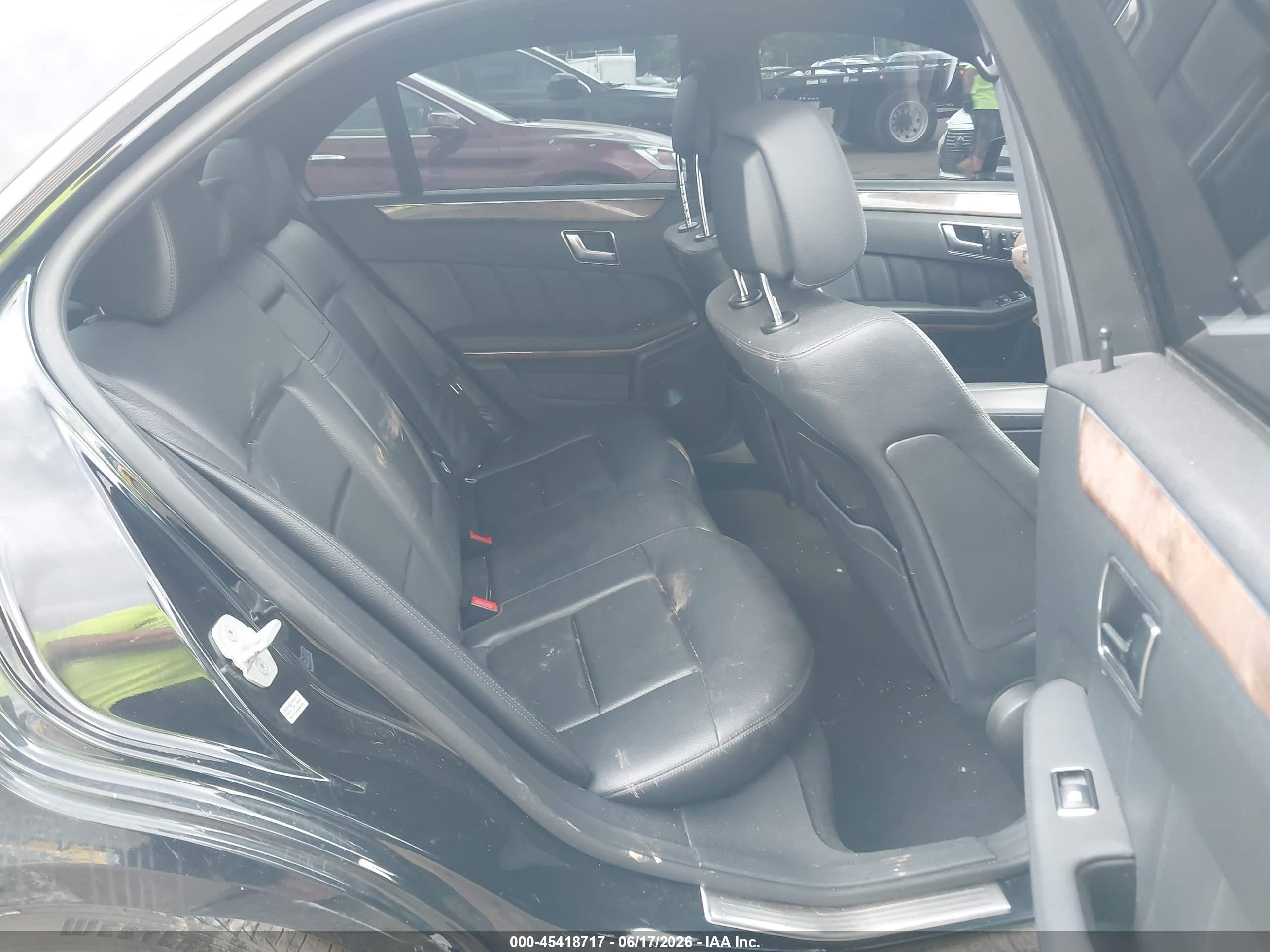 2012 Mercedes-benz E 350   Black vin: WDDHF5KB3CA638793
