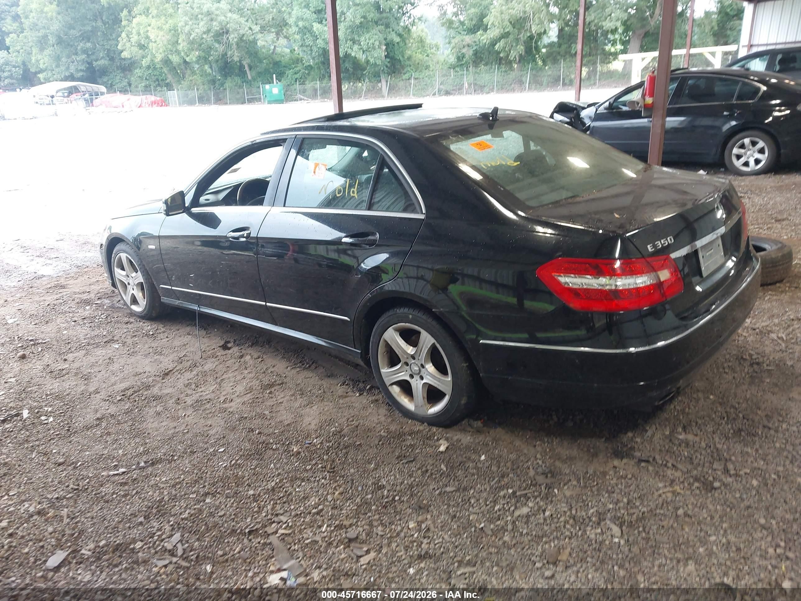 2012 Mercedes-benz E 350   Black vin: WDDHF5KB3CA646411