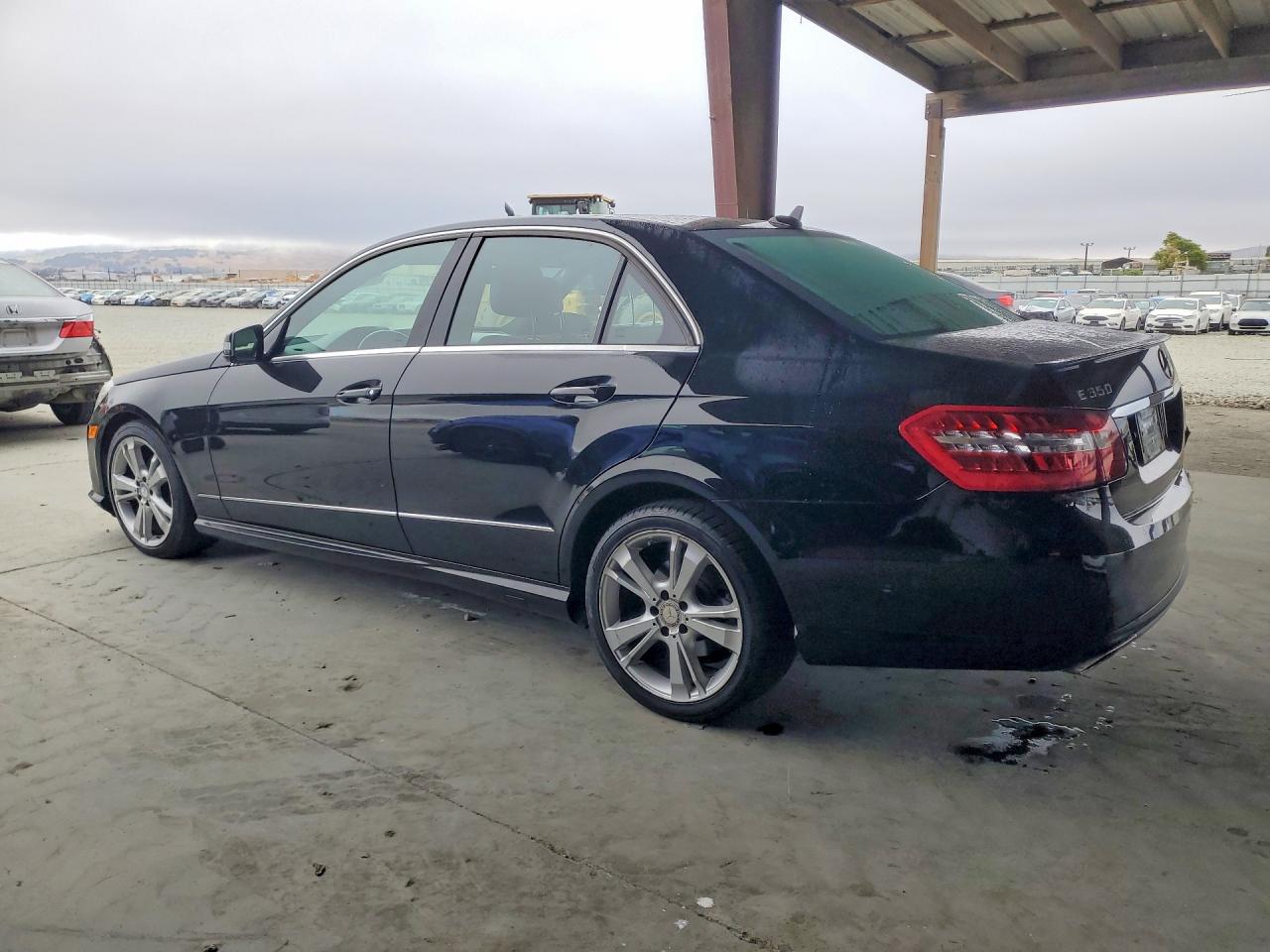 2013 Mercedes-benz E 350 Black vin: WDDHF5KB3DA660987