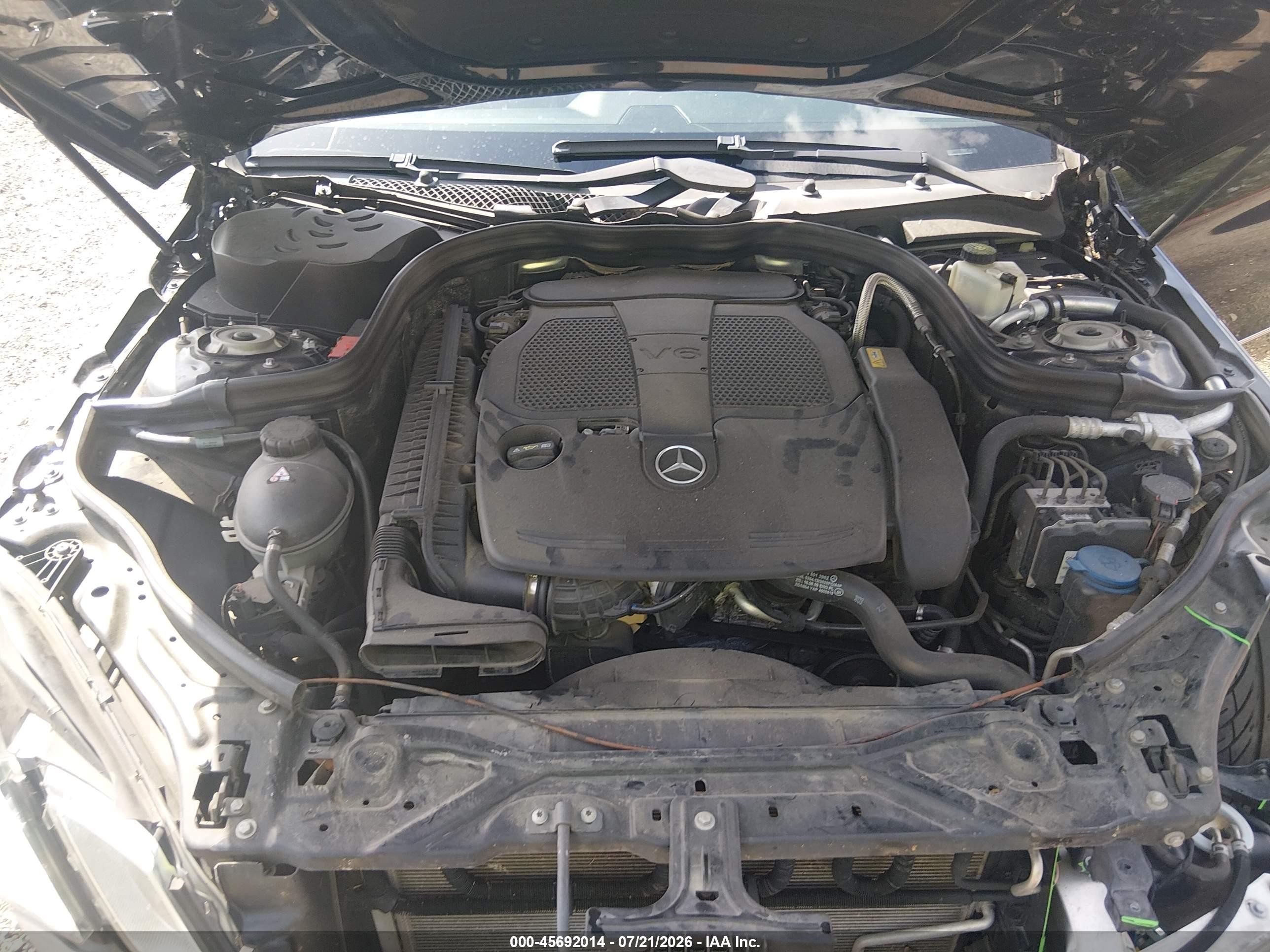 2013 Mercedes-benz E 350   Black vin: WDDHF5KB3DA682293