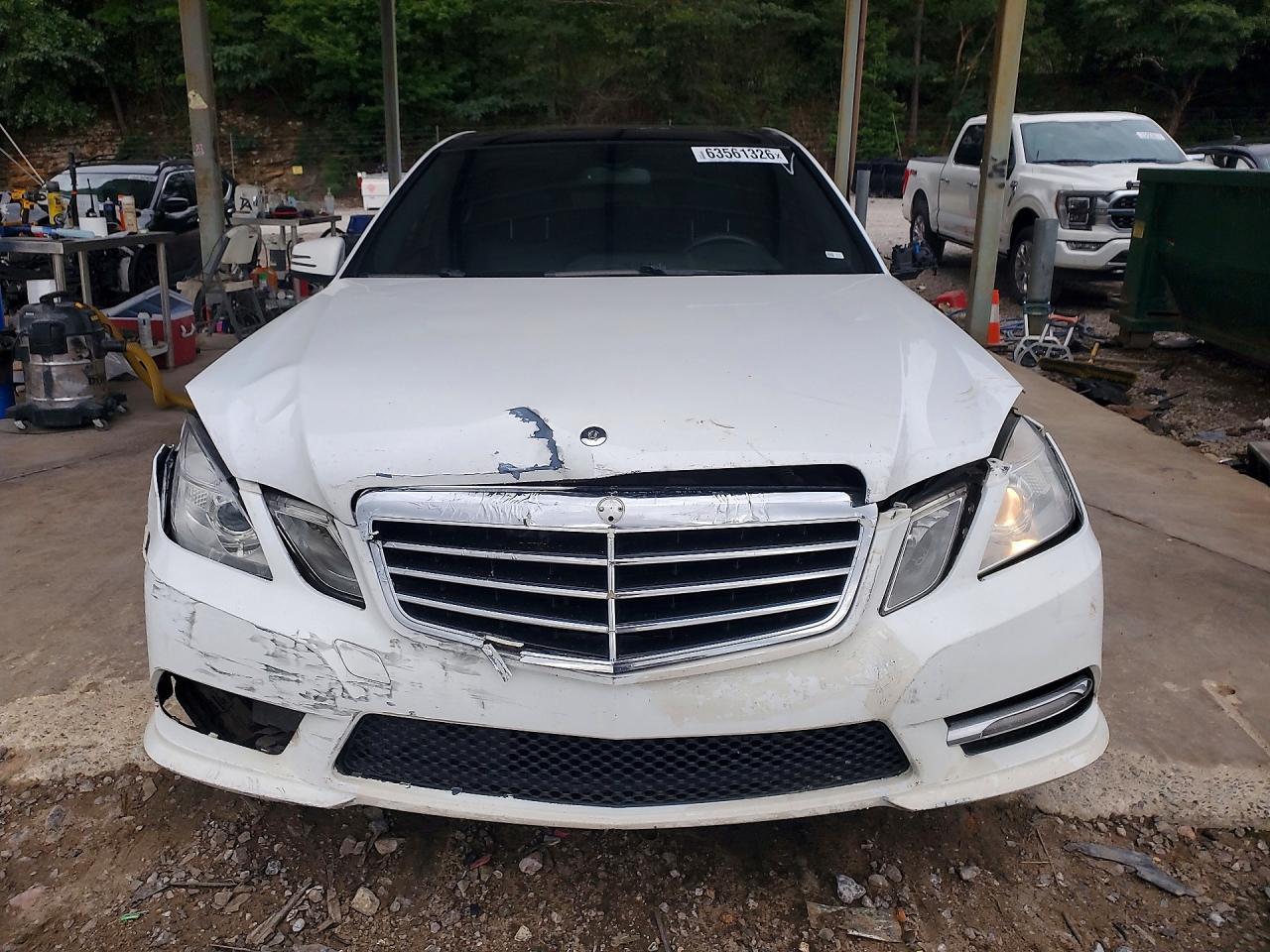 2013 Mercedes-benz E 350 White vin: WDDHF5KB3DA684853