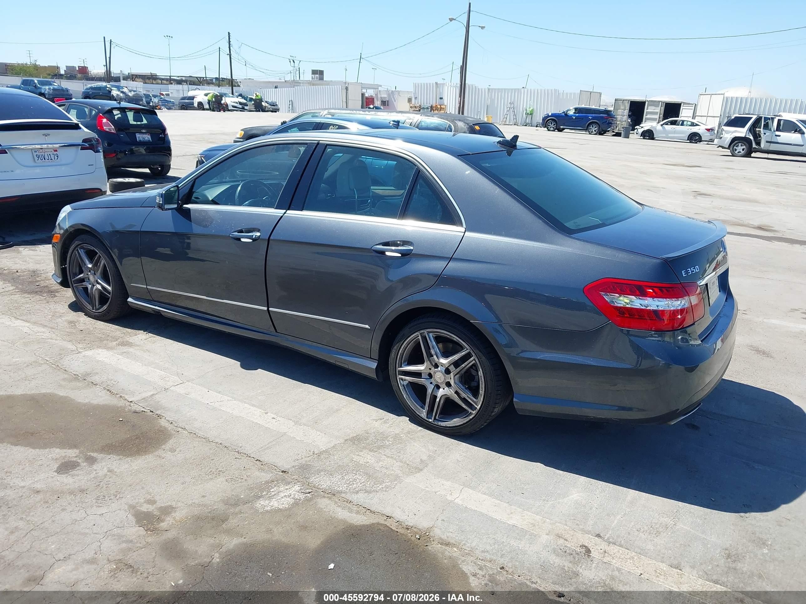 2013 Mercedes-benz E 350   Gray vin: WDDHF5KB3DA693133