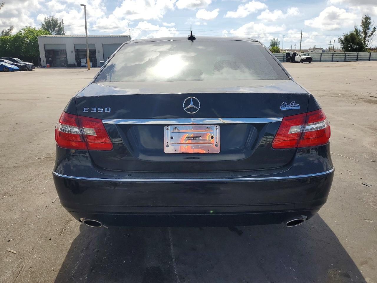 2013 Mercedes-benz E 350 Black vin: WDDHF5KB3DA693195