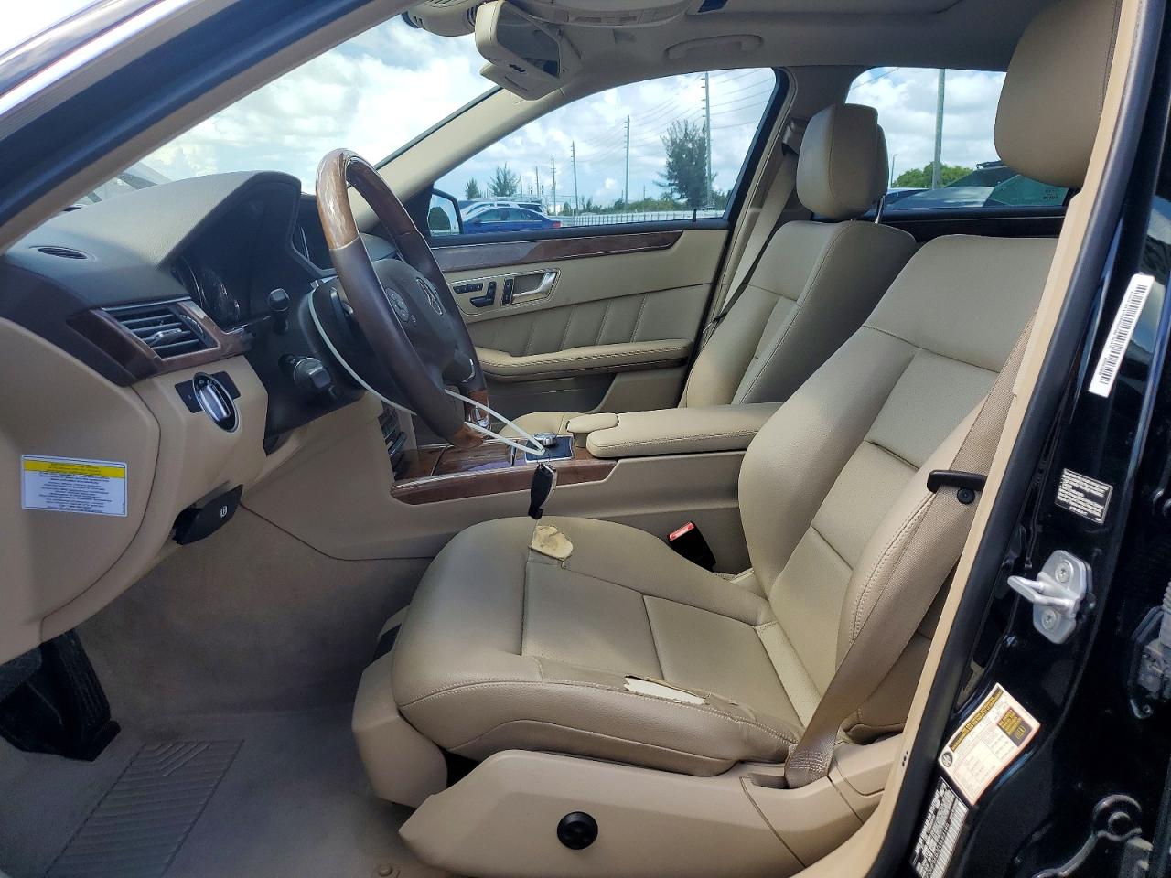 2013 Mercedes-benz E 350 Black vin: WDDHF5KB3DA693195