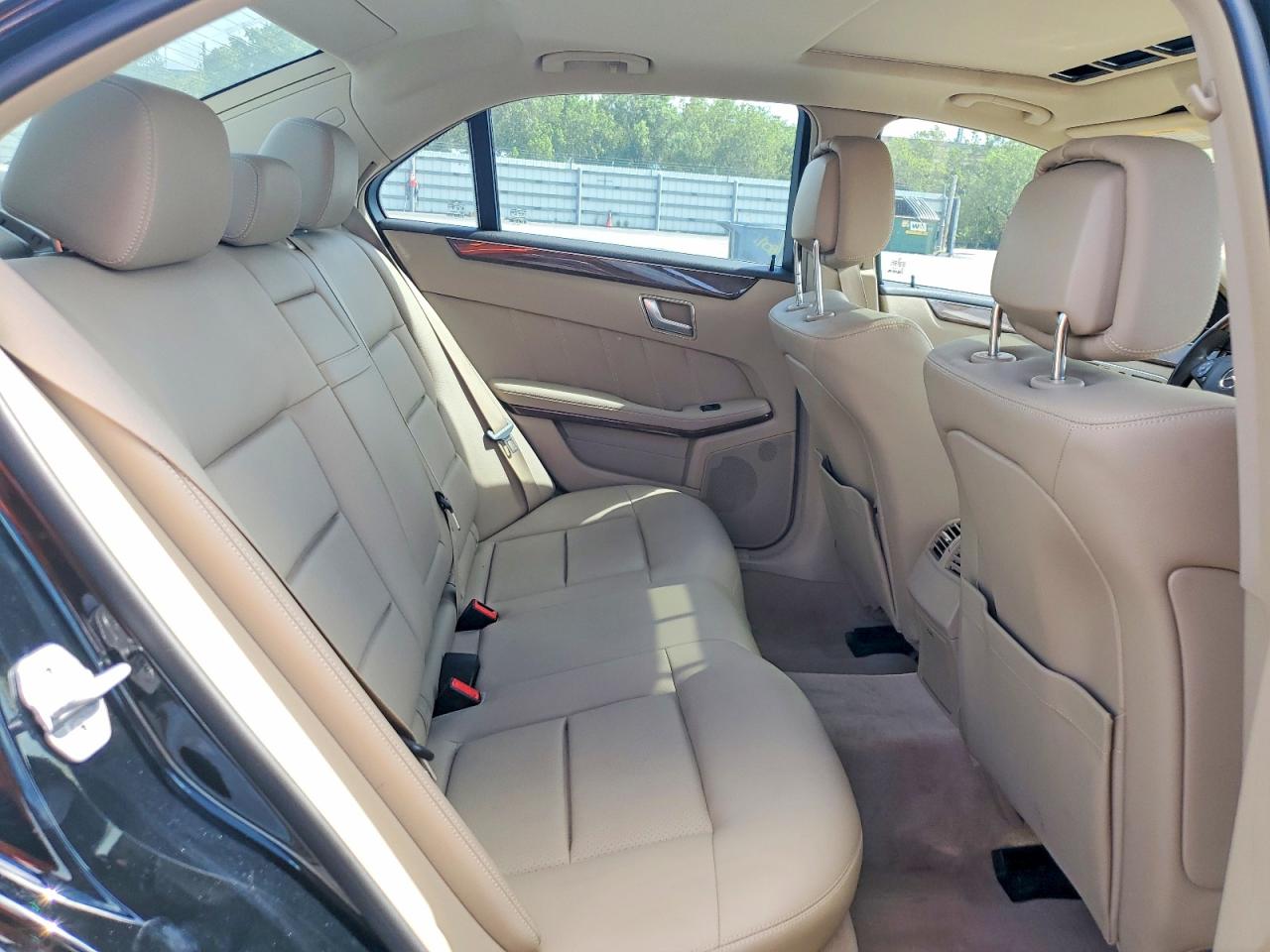 2013 Mercedes-benz E 350 Black vin: WDDHF5KB3DA693195