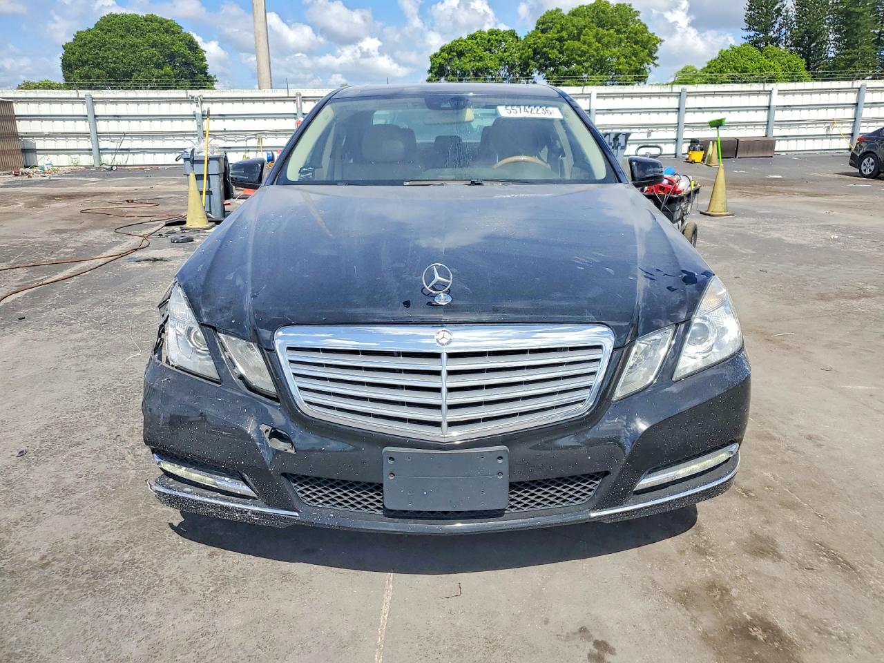2013 Mercedes-benz E 350 Black vin: WDDHF5KB3DA693195