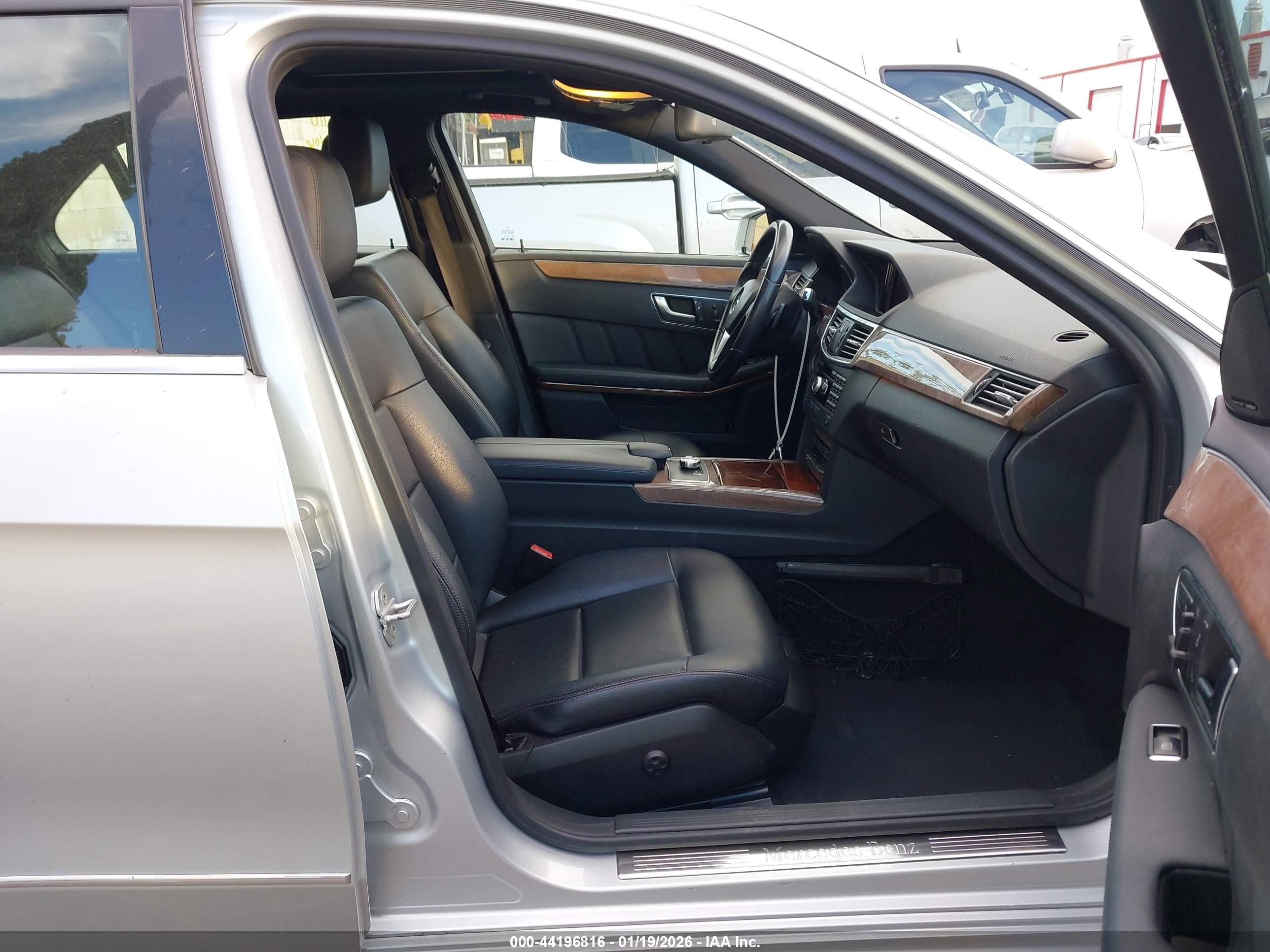 2013 Mercedes-benz E 350 Silver vin: WDDHF5KB3DA723120