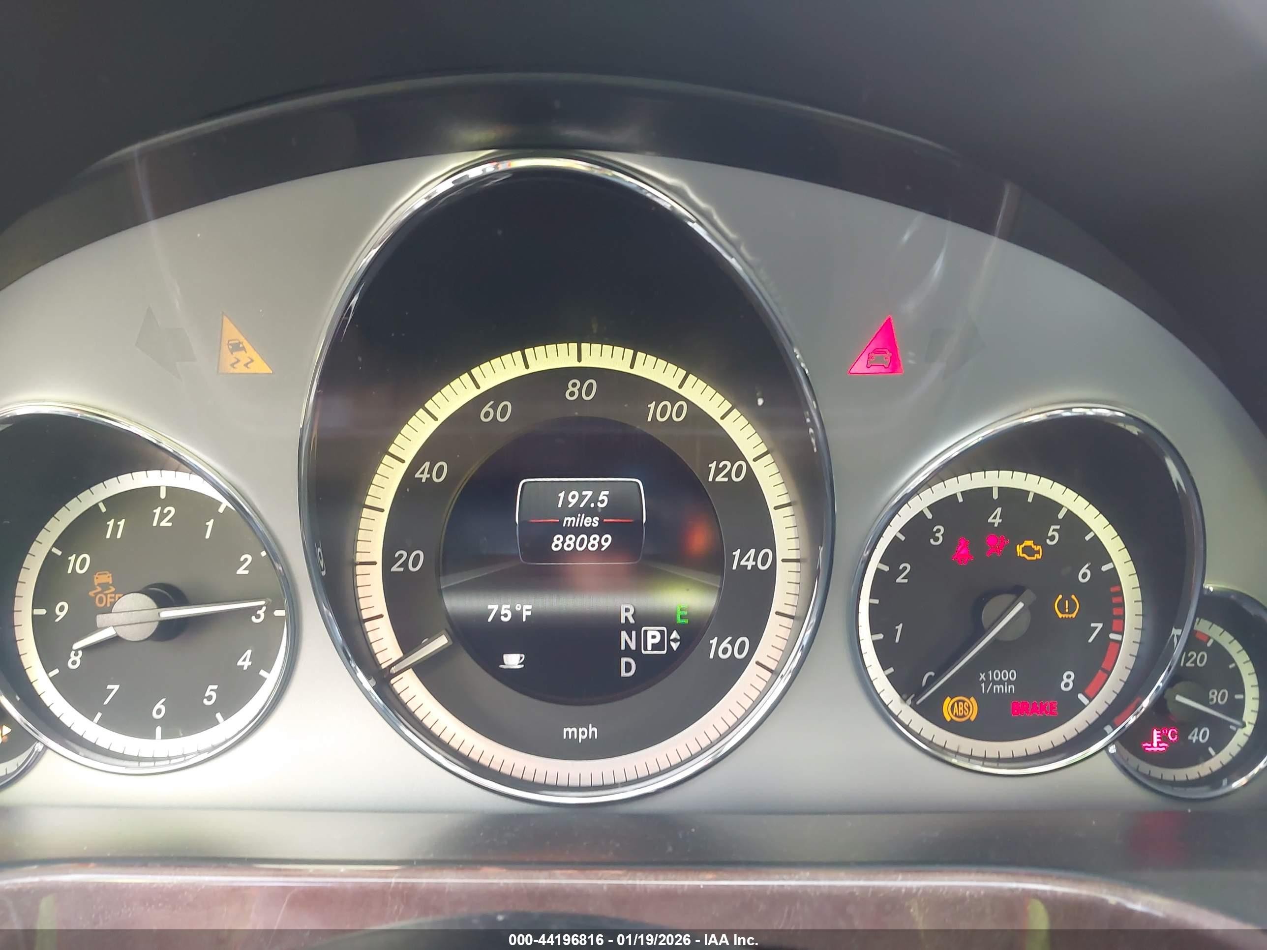 2013 Mercedes-benz E 350 Silver vin: WDDHF5KB3DA723120