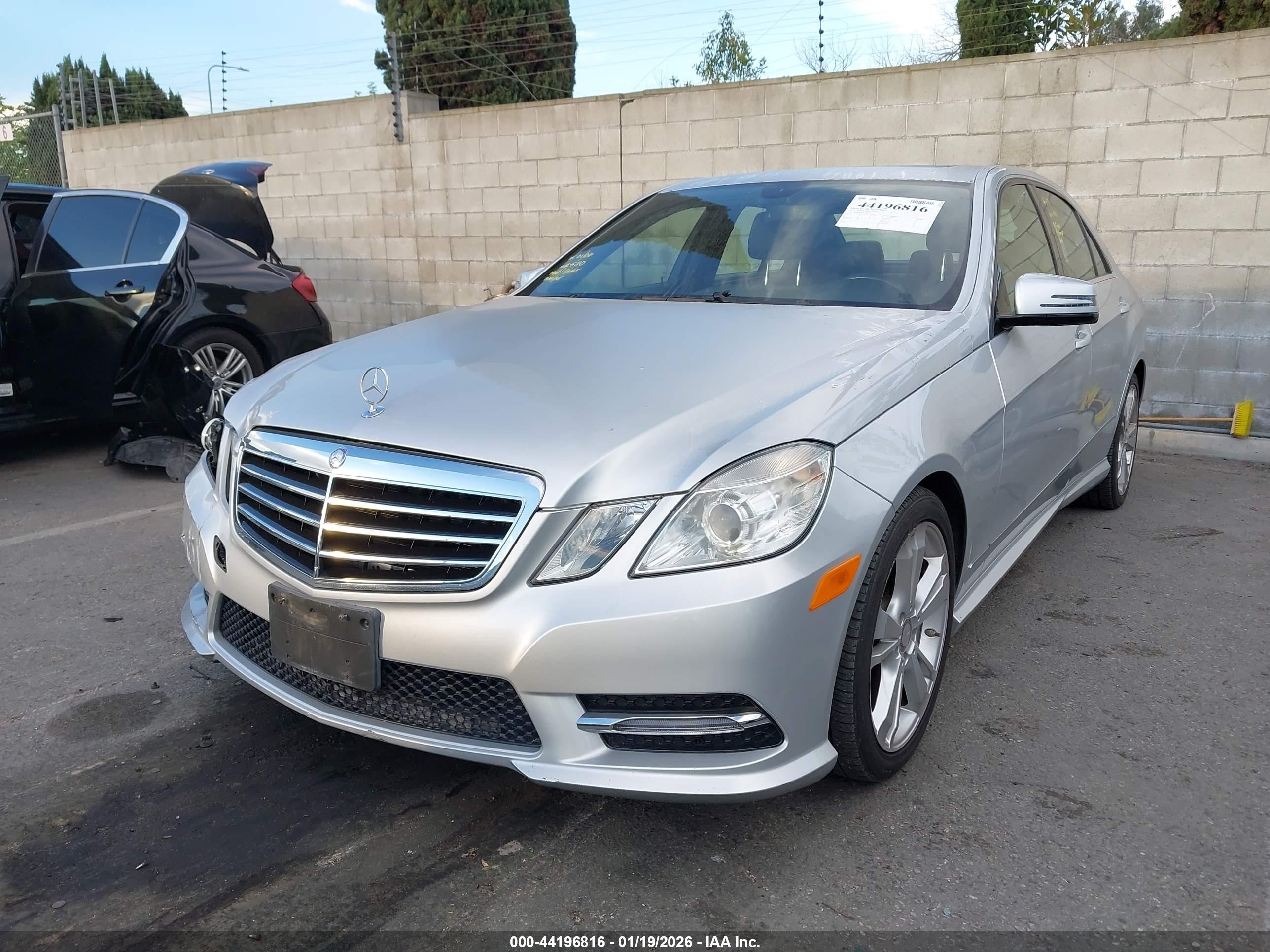 2013 Mercedes-benz E 350 Silver vin: WDDHF5KB3DA723120