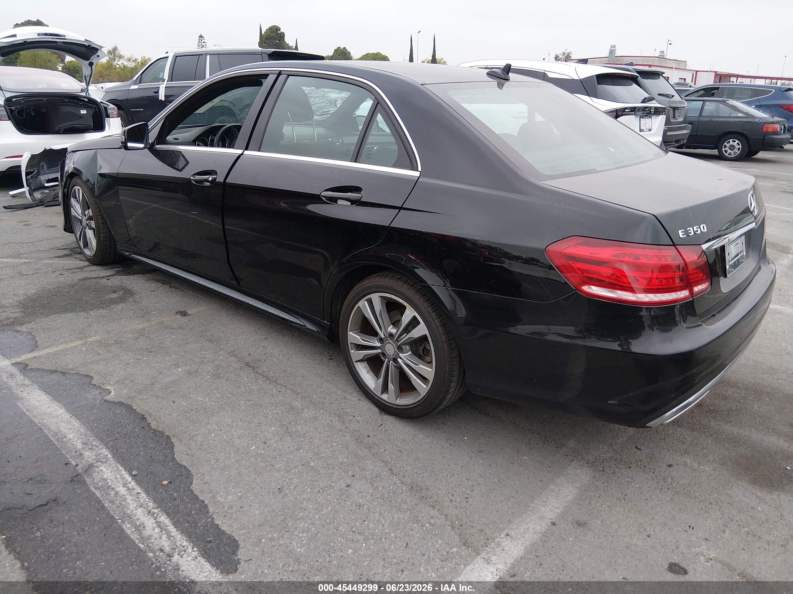 2014 Mercedes-benz E 350   Black vin: WDDHF5KB3EA784730