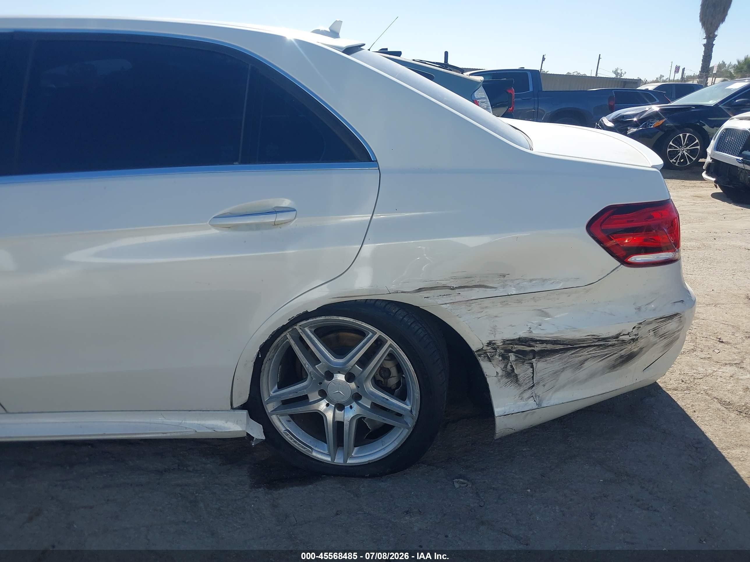 2014 Mercedes-benz E 350   Белый vin: WDDHF5KB3EA869471