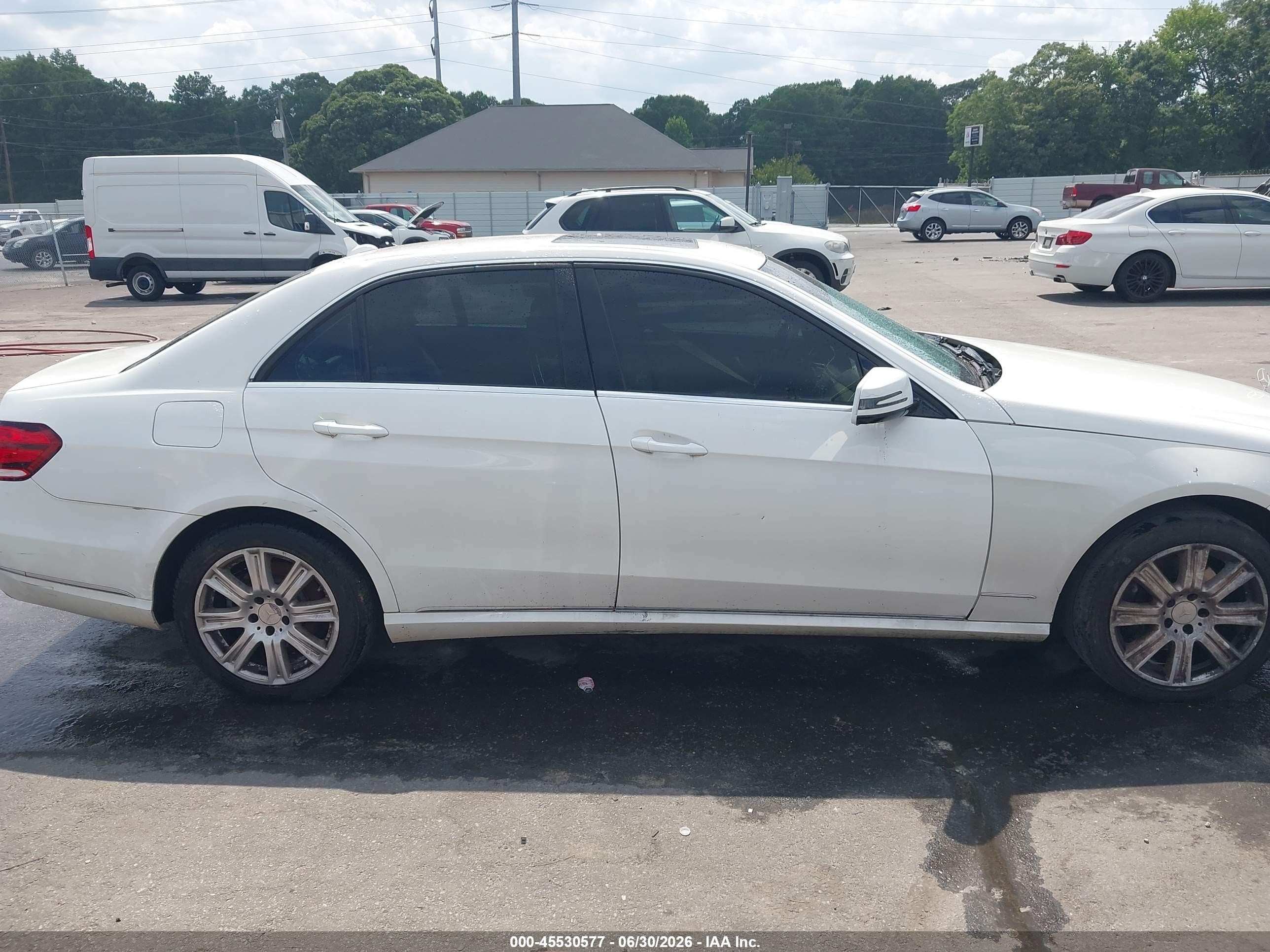 2014 Mercedes-benz E 350   White vin: WDDHF5KB3EA876629