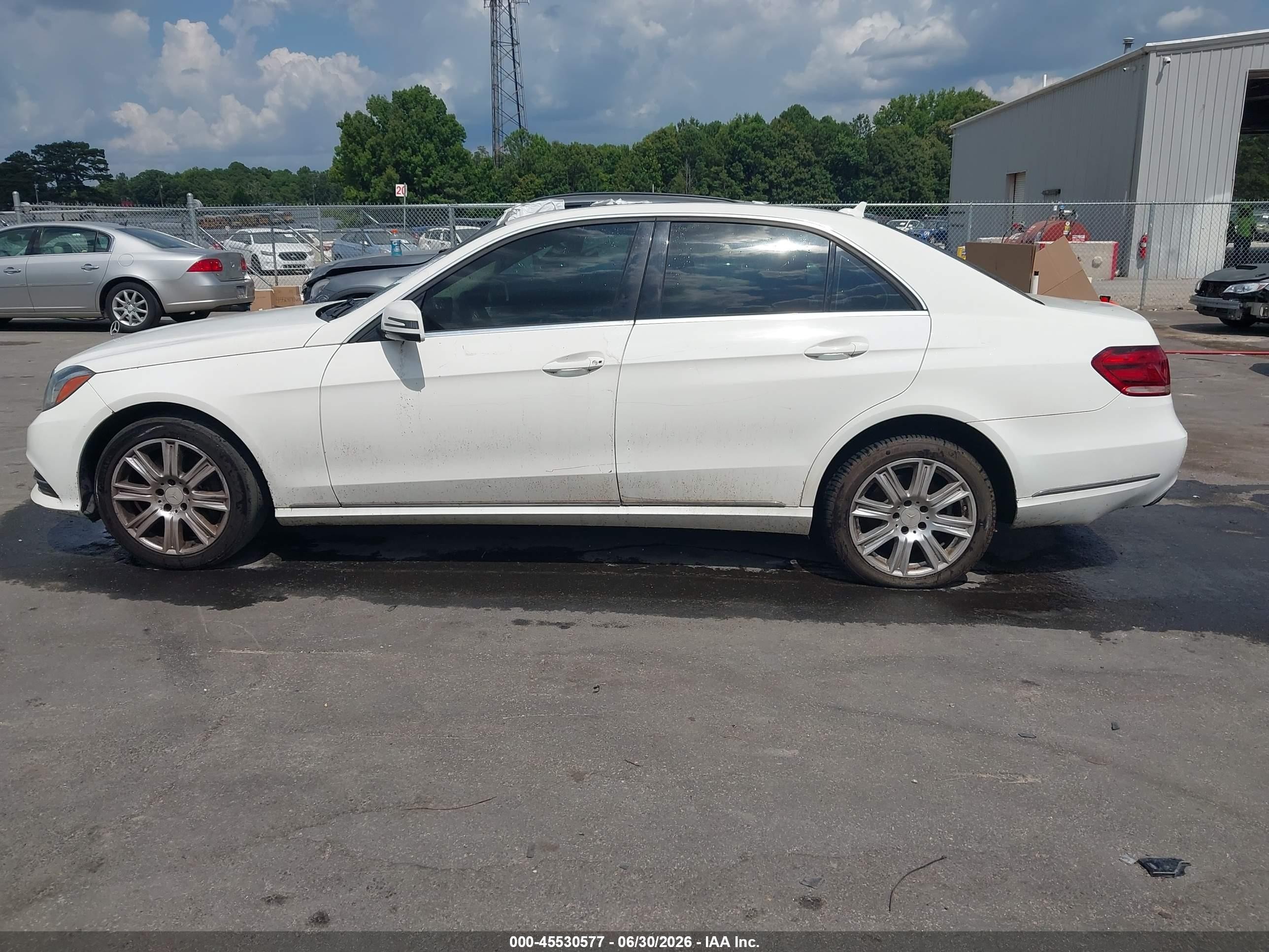 2014 Mercedes-benz E 350   White vin: WDDHF5KB3EA876629