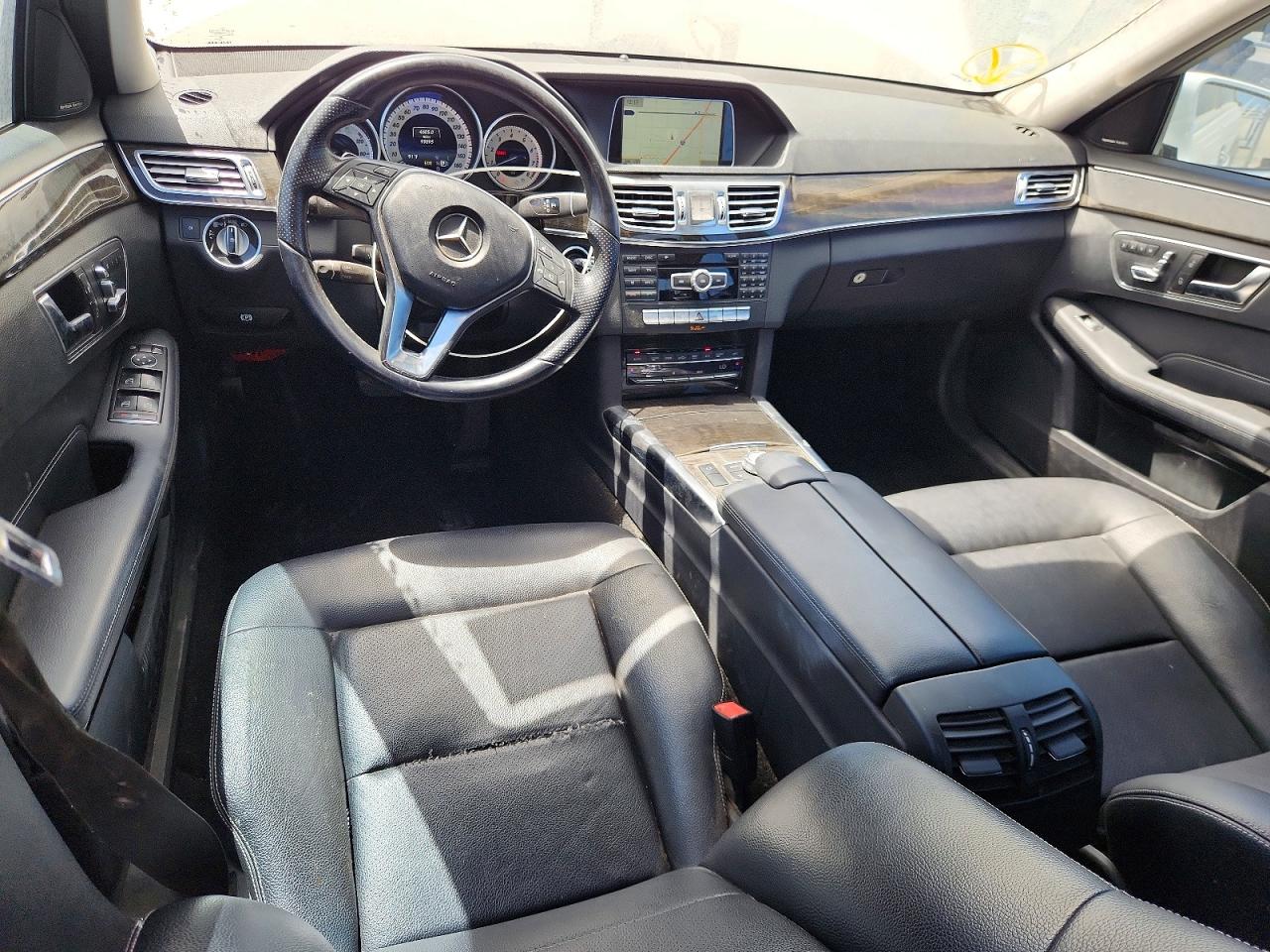 2014 Mercedes-benz E 350 White vin: WDDHF5KB3EA892121