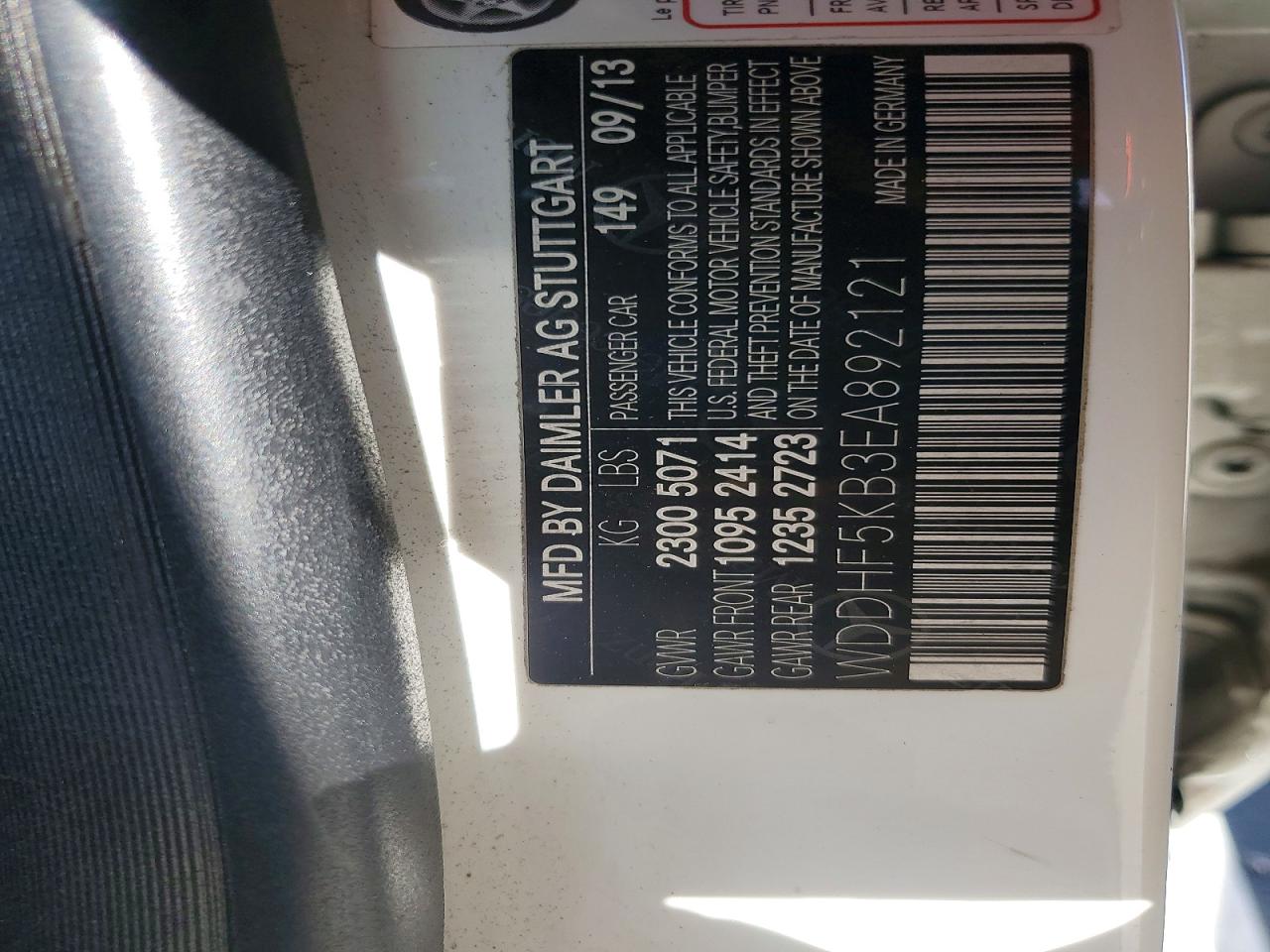 2014 Mercedes-benz E 350 White vin: WDDHF5KB3EA892121