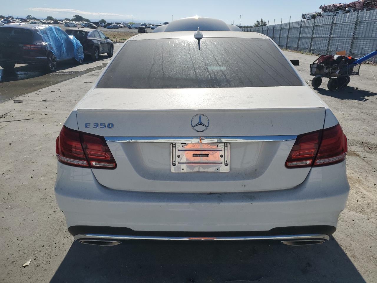 2014 Mercedes-benz E 350 White vin: WDDHF5KB3EA892121 Damage: Deck Lid, Chipped, 2