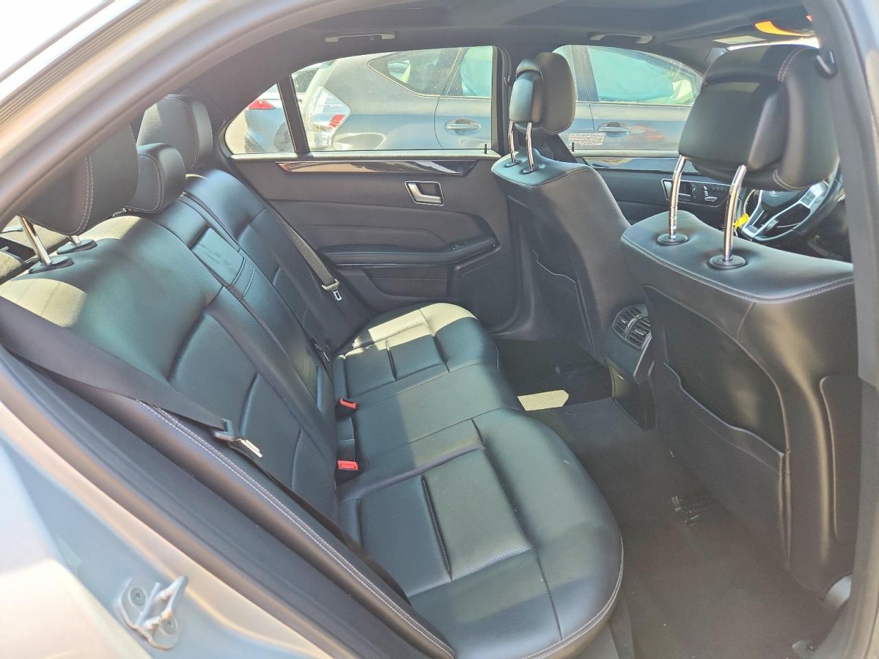 2014 Mercedes-benz E 350 Silver vin: WDDHF5KB3EA991988