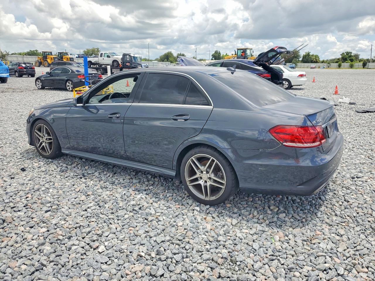 2014 Mercedes-benz E 350 Gray vin: WDDHF5KB3EB002520