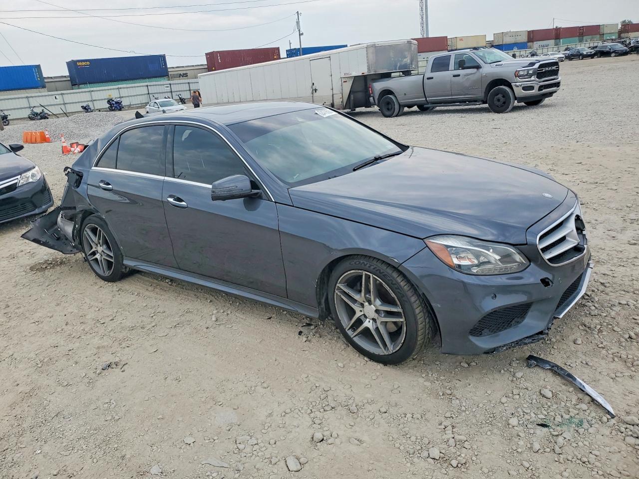 2014 Mercedes-benz E 350 Серый vin: WDDHF5KB3EB017342