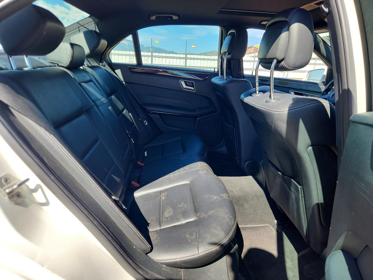 2014 Mercedes-benz E 350 White vin: WDDHF5KB3EB058568