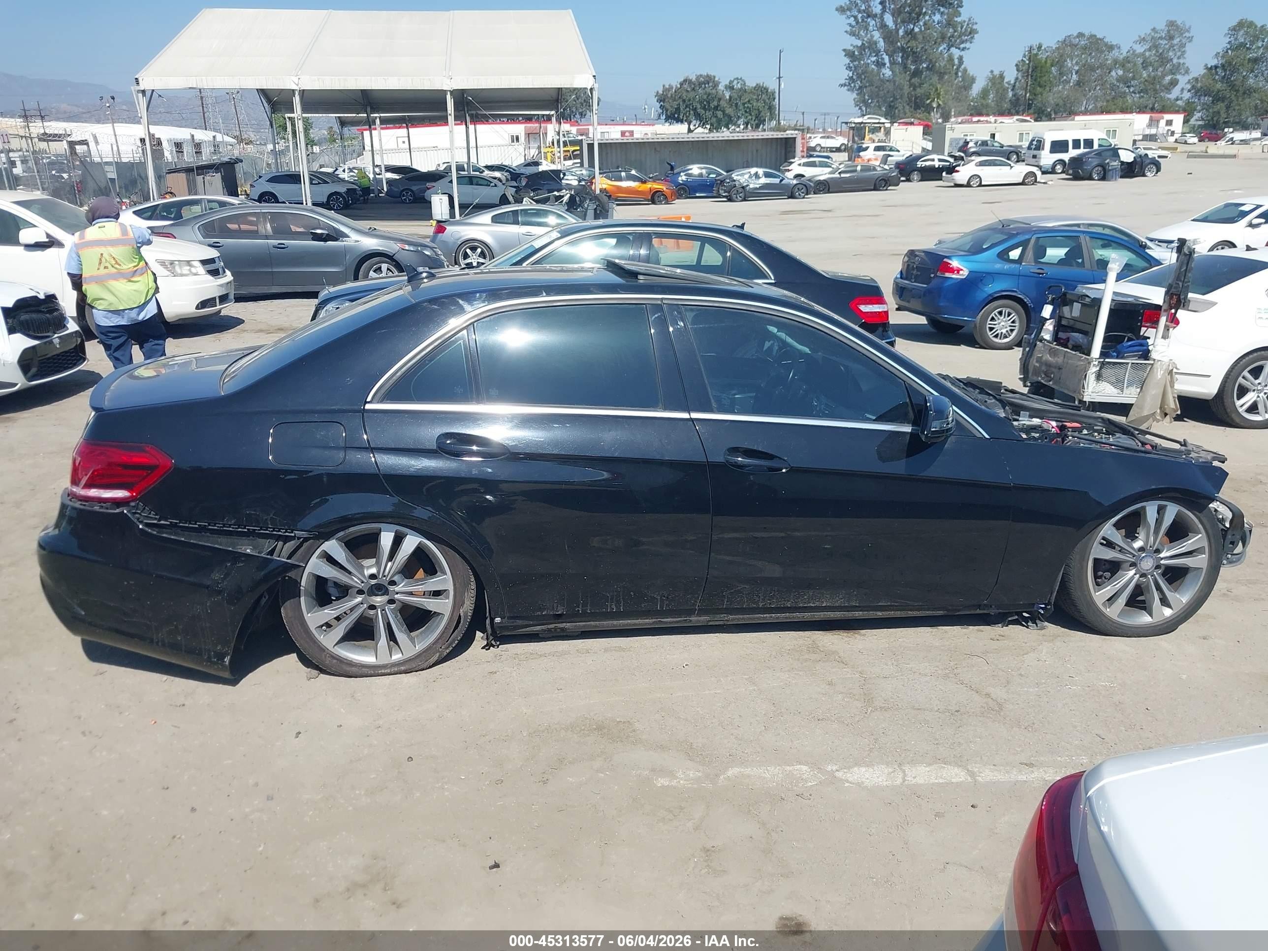2015 Mercedes-benz E 350   Черный vin: WDDHF5KB3FB094990