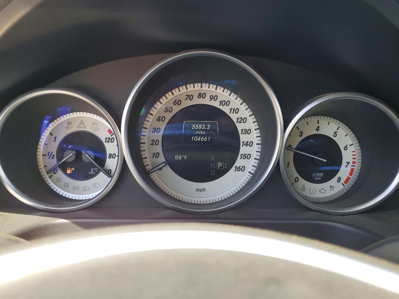2015 Mercedes-benz E 350 Серебряный vin: WDDHF5KB3FB113411
