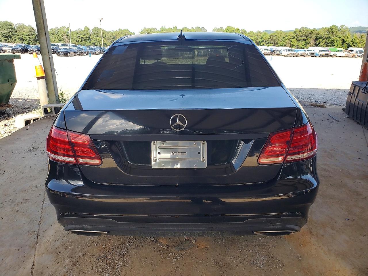 2015 Mercedes-benz E 350 Black vin: WDDHF5KB3FB119998