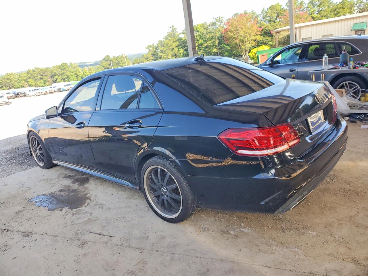 2015 Mercedes-benz E 350 Black vin: WDDHF5KB3FB119998