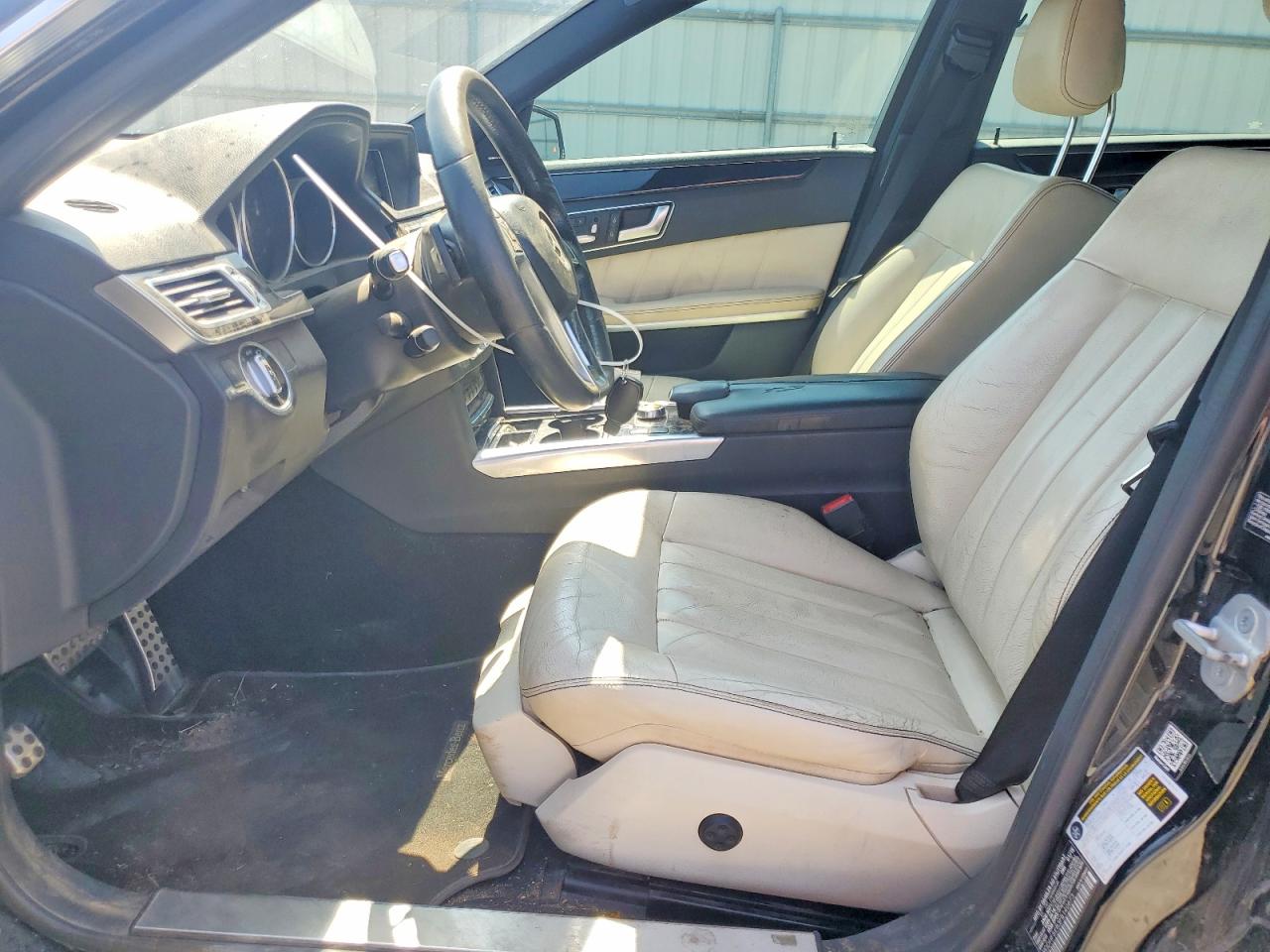 2015 Mercedes-benz E 350 Черный vin: WDDHF5KB3FB140673