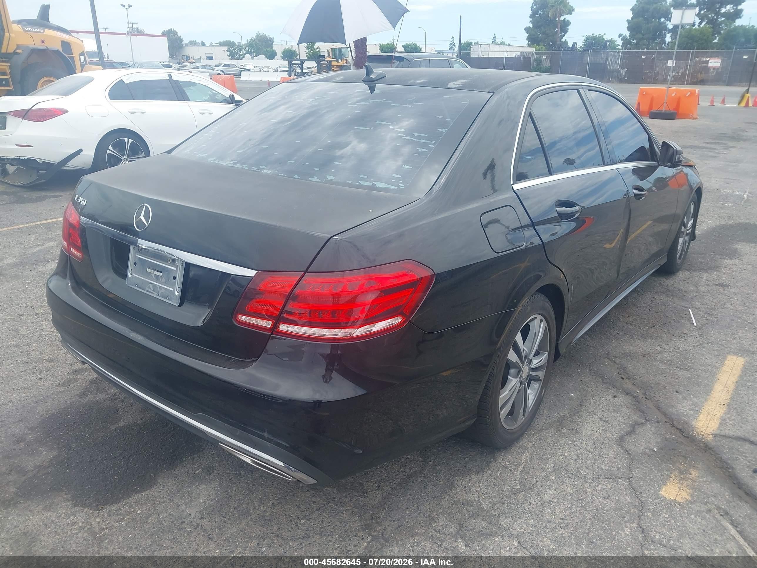 2015 Mercedes-benz E 350   Black vin: WDDHF5KB3FB152192