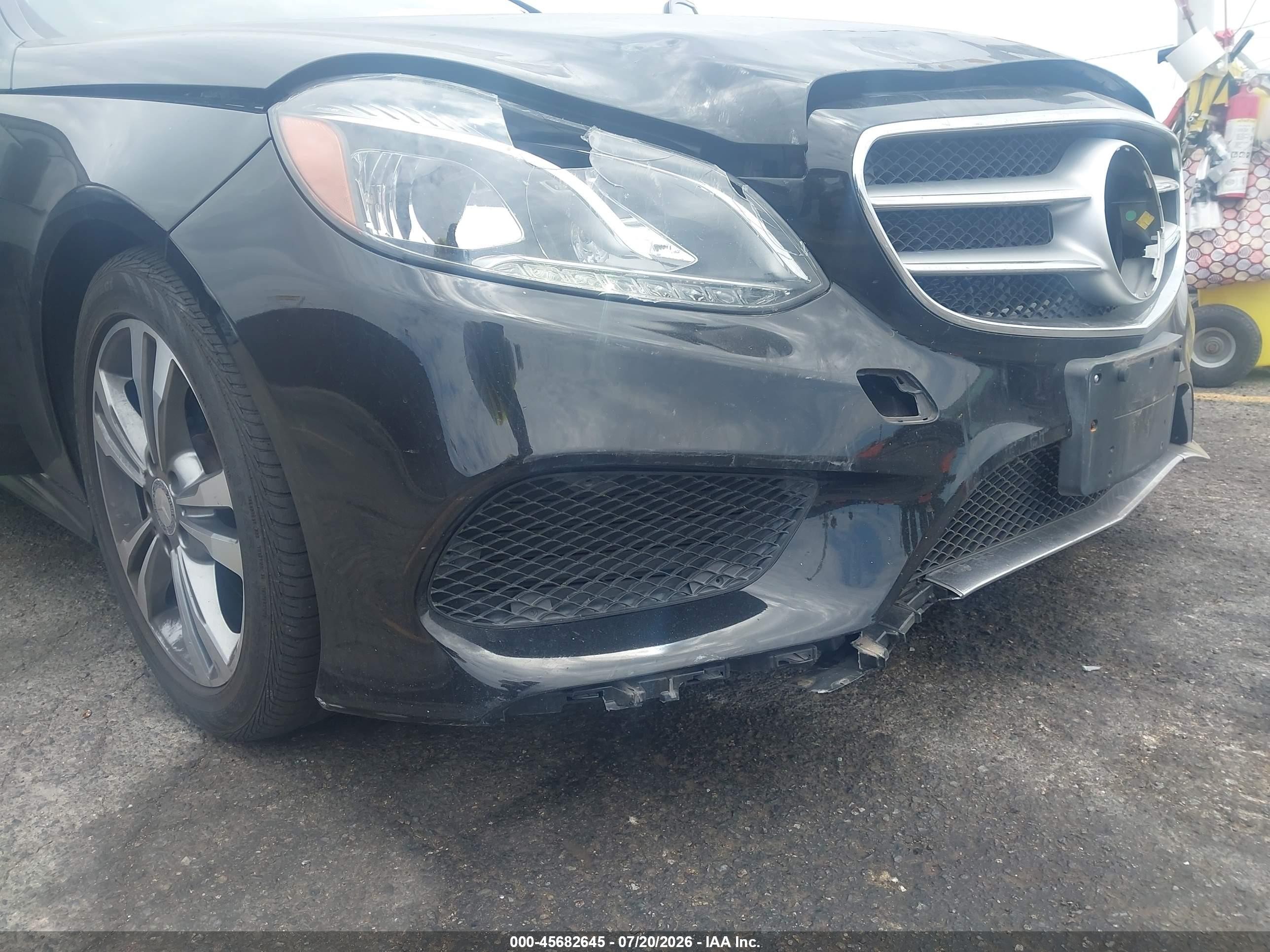 2015 Mercedes-benz E 350   Black vin: WDDHF5KB3FB152192