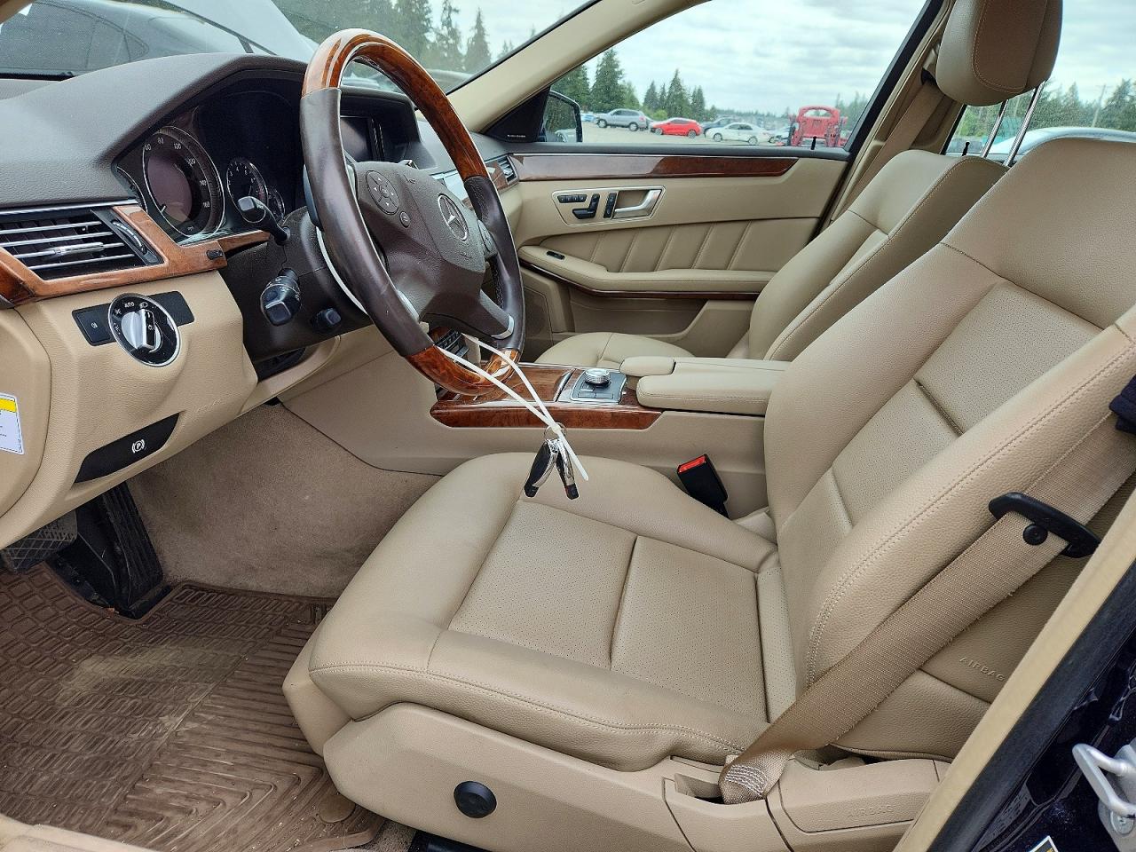 2012 Mercedes-benz E 350 Black vin: WDDHF5KB4CA533454