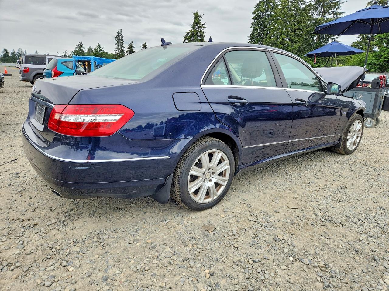 2012 Mercedes-benz E 350 Black vin: WDDHF5KB4CA533454