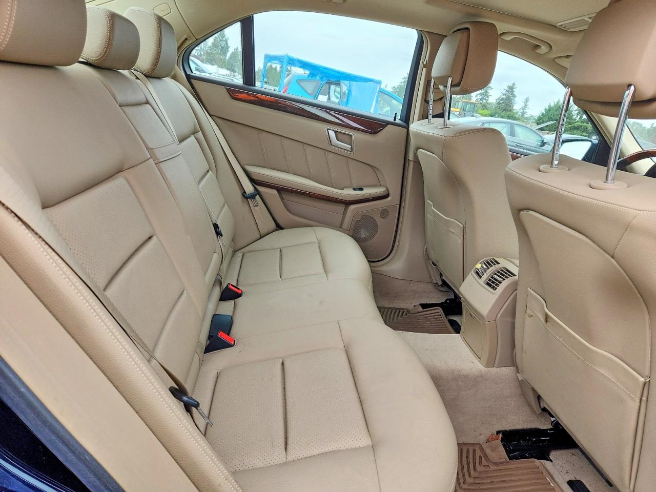 2012 Mercedes-benz E 350 Black vin: WDDHF5KB4CA533454