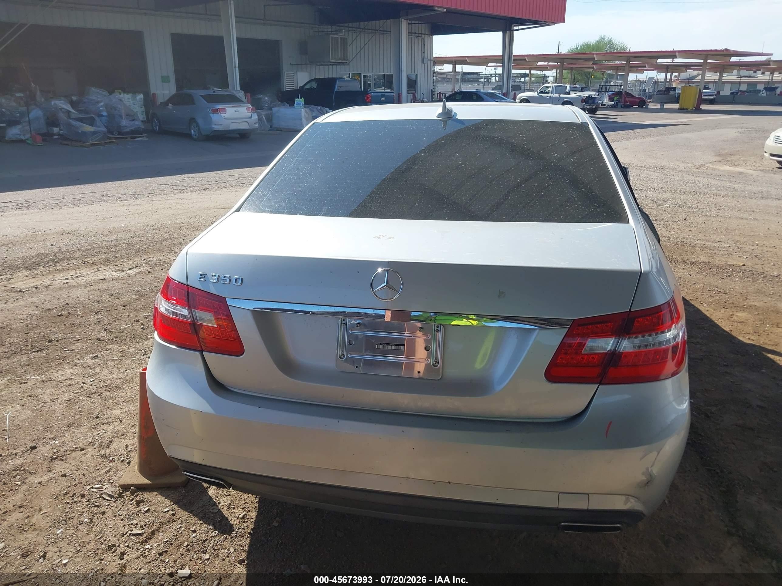 2012 Mercedes-benz E 350   Серый vin: WDDHF5KB4CA584582