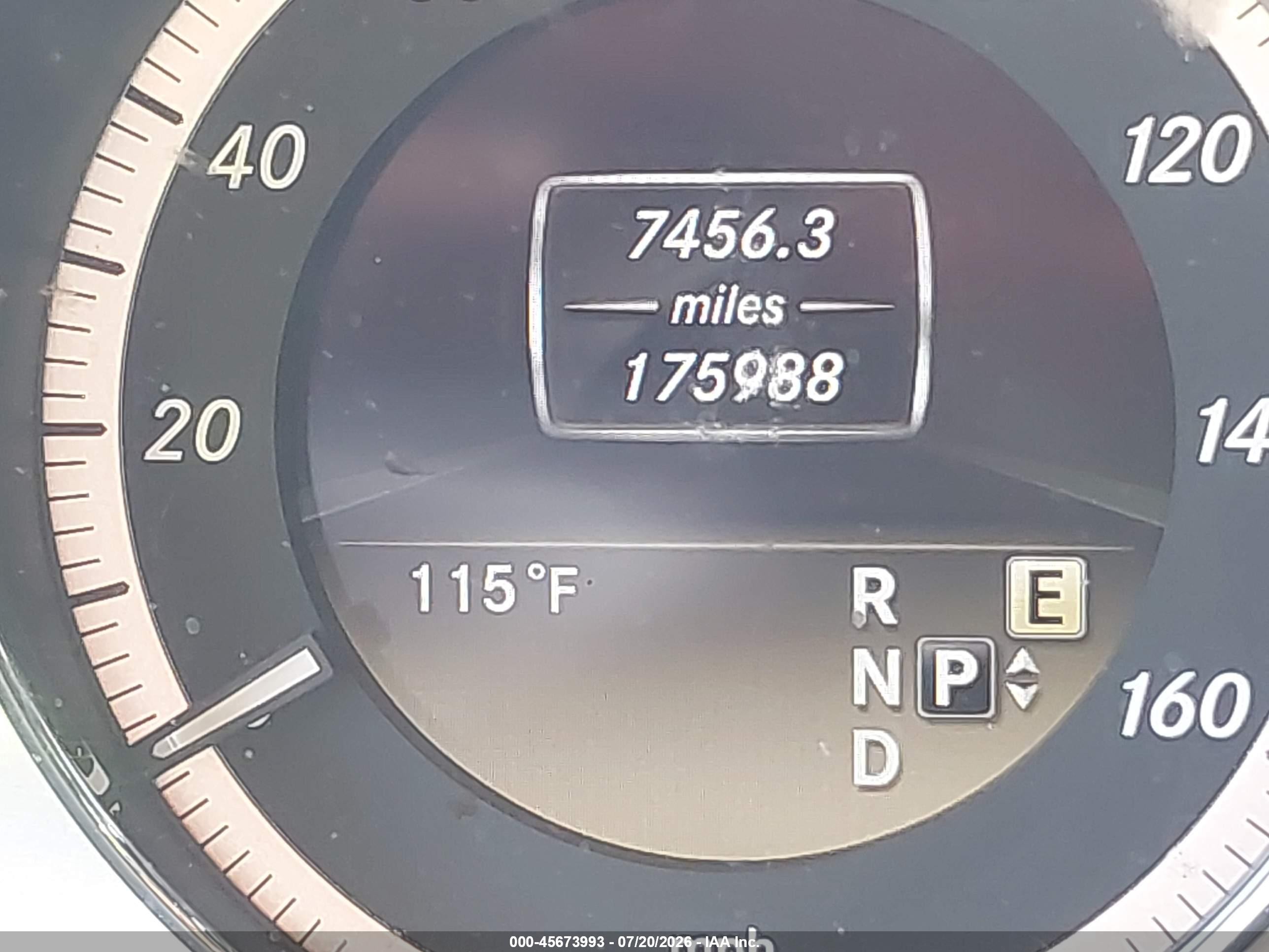 2012 Mercedes-benz E 350   Серый vin: WDDHF5KB4CA584582