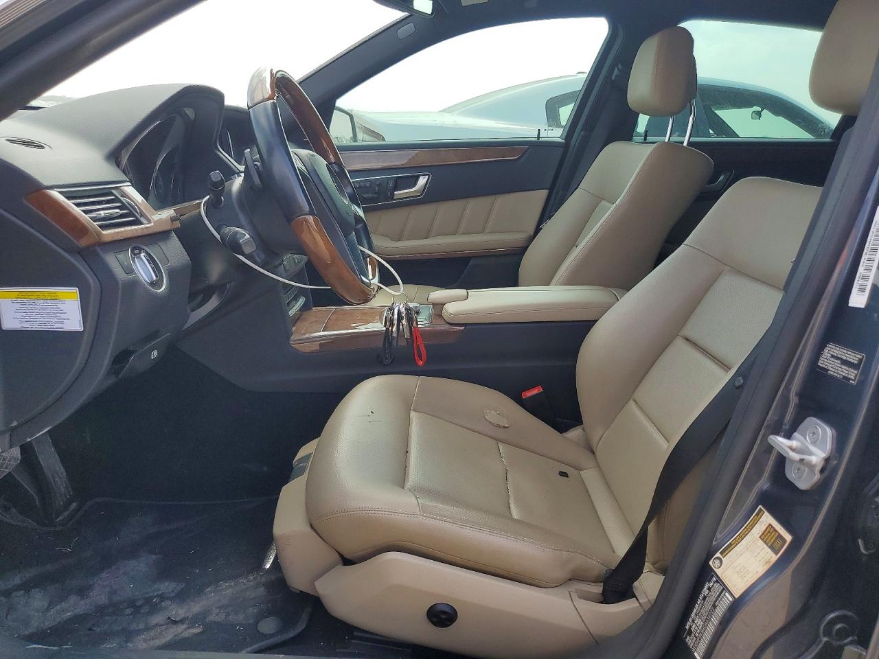 2012 Mercedes-benz E 350 Gray vin: WDDHF5KB4CA638222