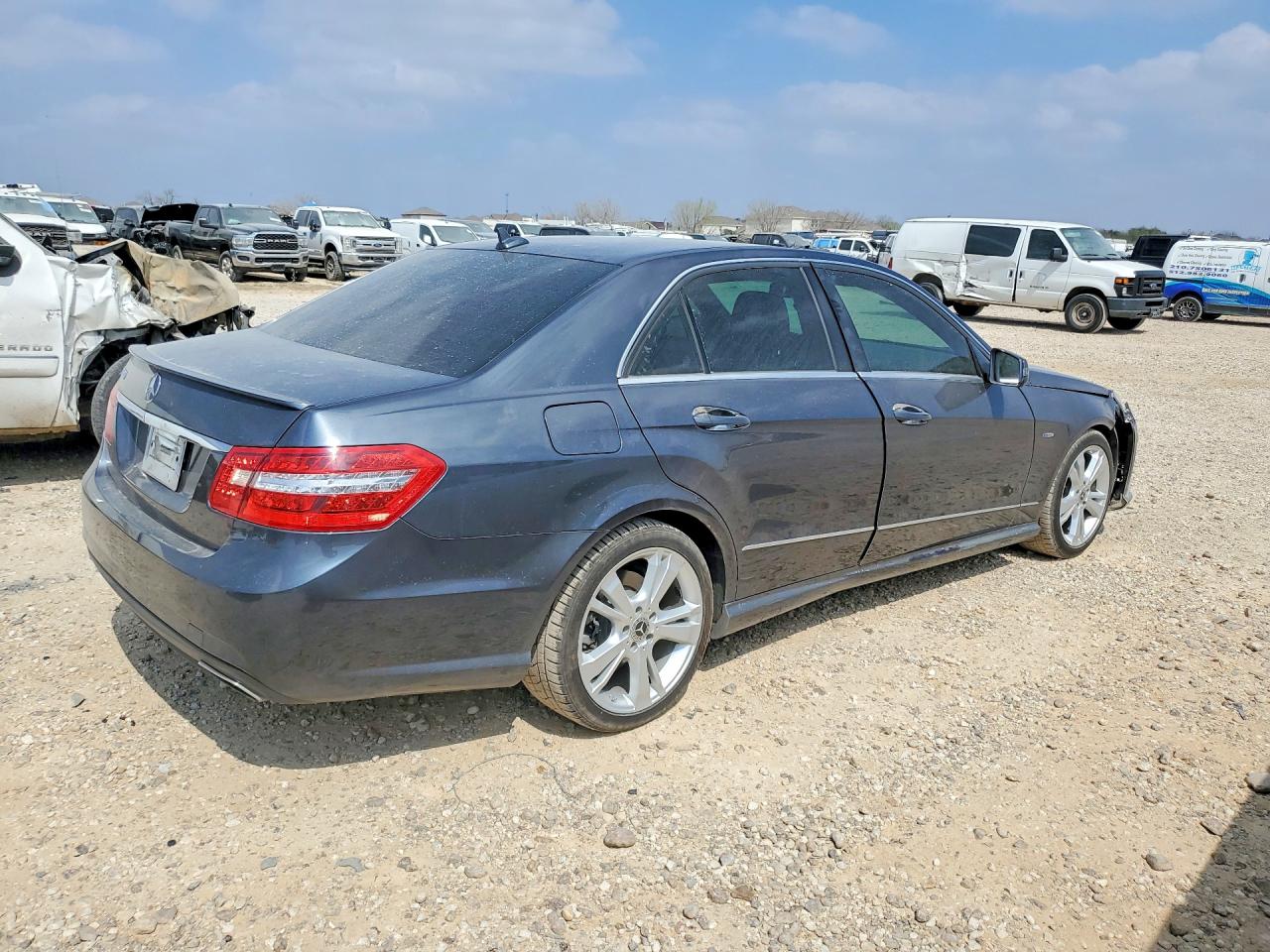 2012 Mercedes-benz E 350 Gray vin: WDDHF5KB4CA638222