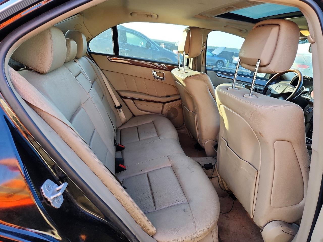2012 Mercedes-benz E 350 Black vin: WDDHF5KB4CA640701
