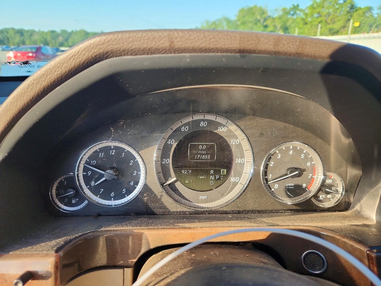 2012 Mercedes-benz E 350 Black vin: WDDHF5KB4CA640701