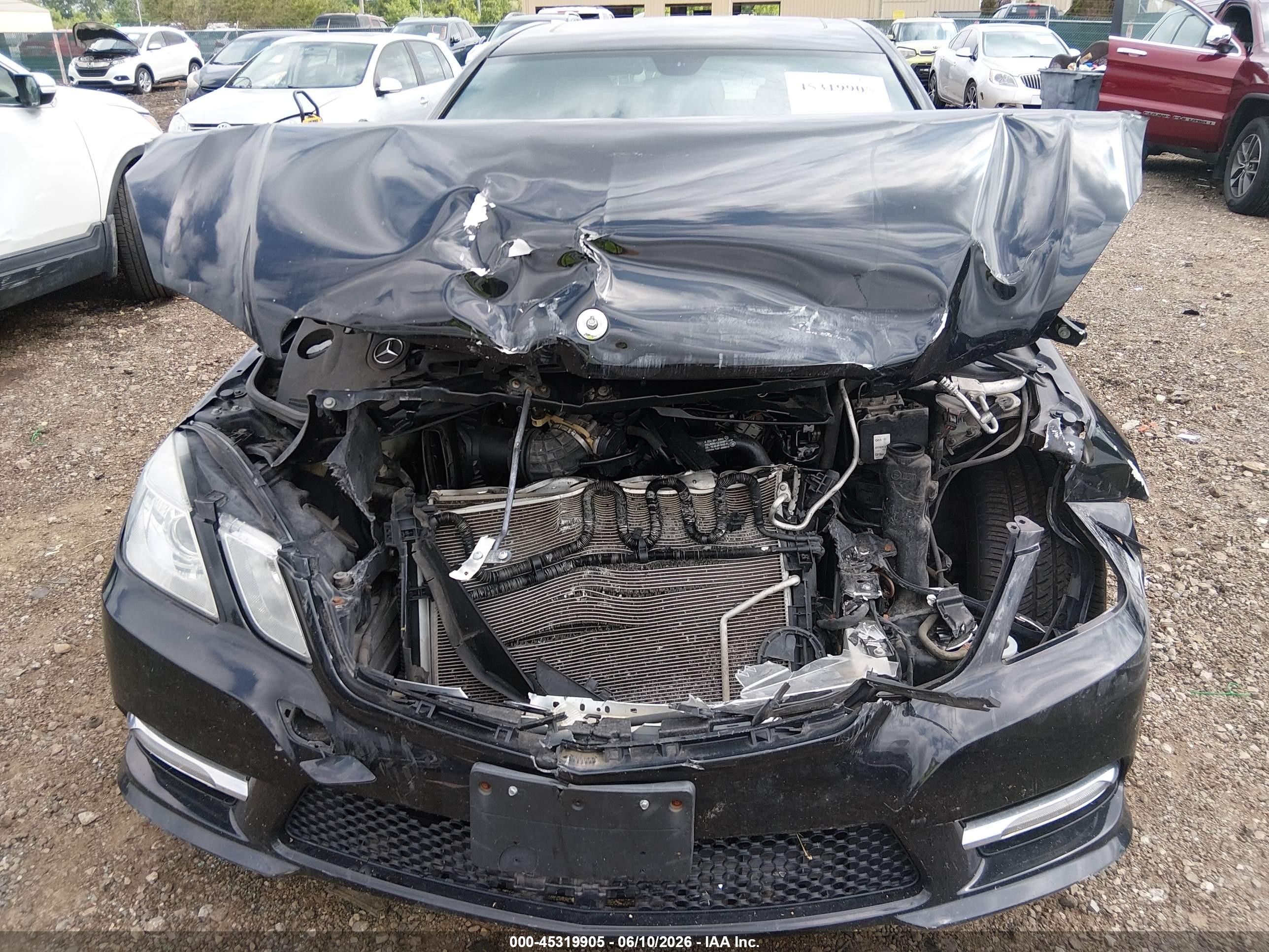 2012 Mercedes-benz E 350   Черный vin: WDDHF5KB4CA646255