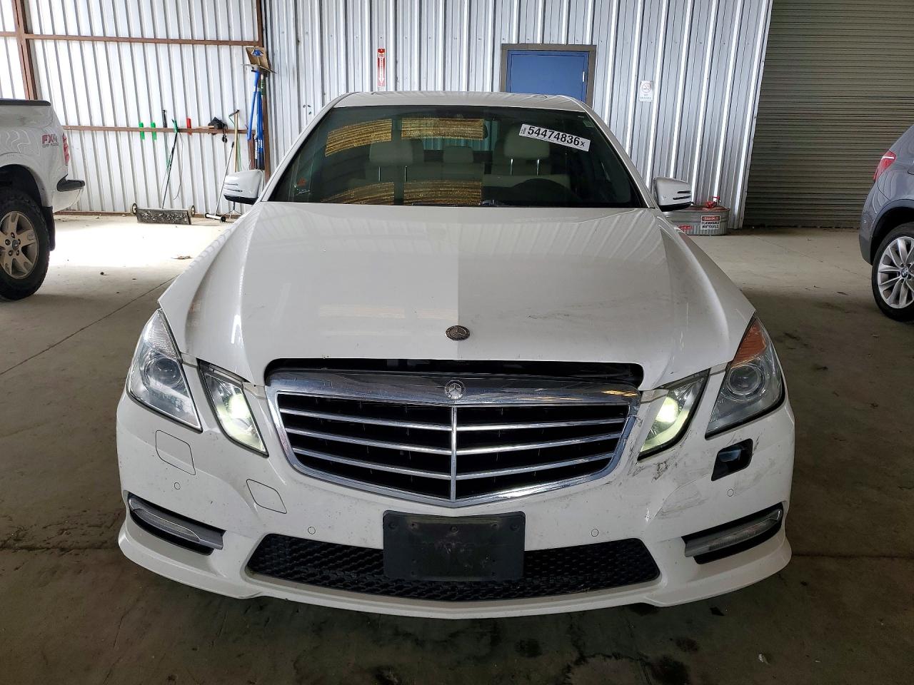 2013 Mercedes-benz E 350 Белый vin: WDDHF5KB4DA684974