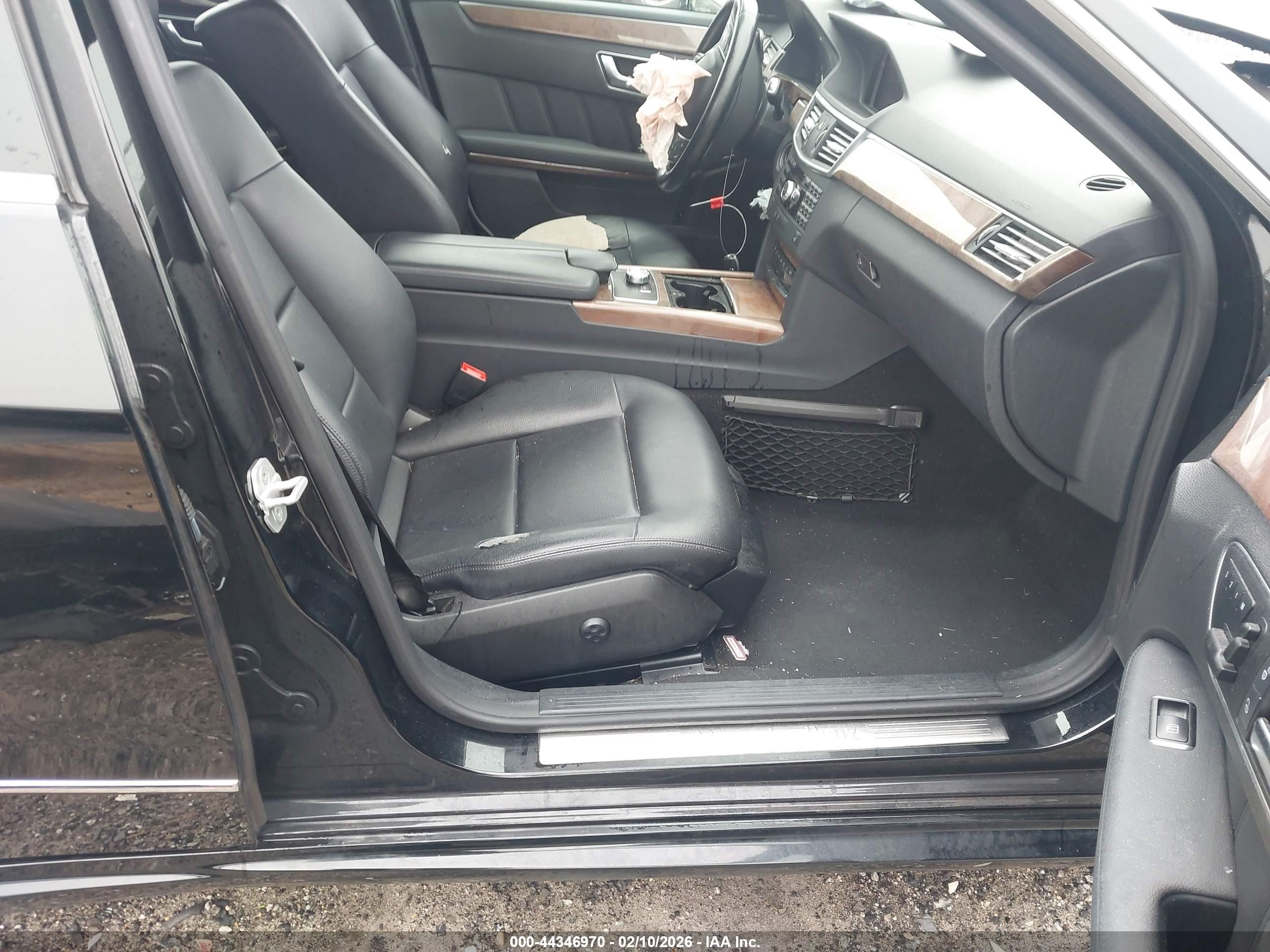 2013 Mercedes-benz E 350   Black vin: WDDHF5KB4DA691133