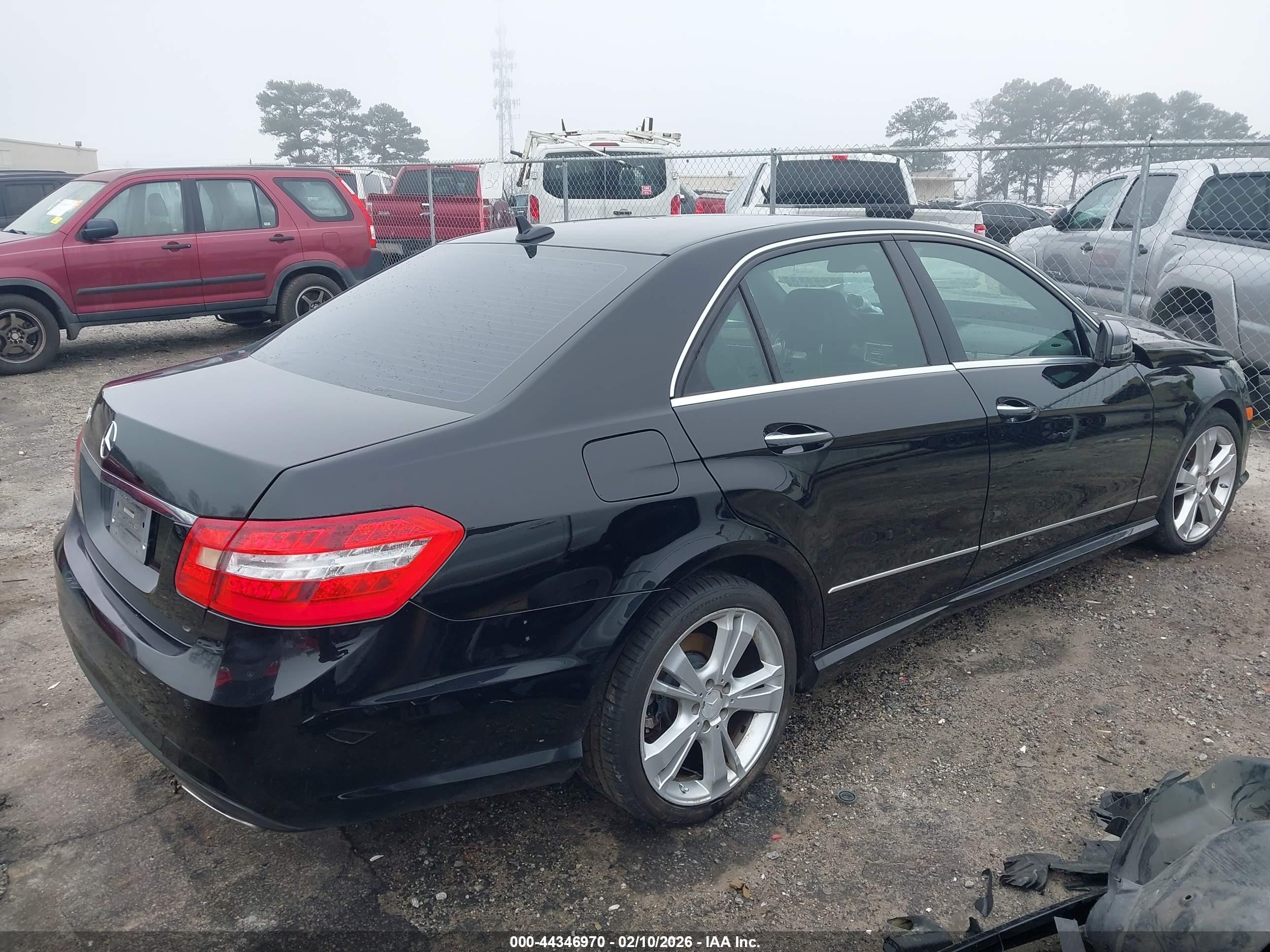 2013 Mercedes-benz E 350   Black vin: WDDHF5KB4DA691133