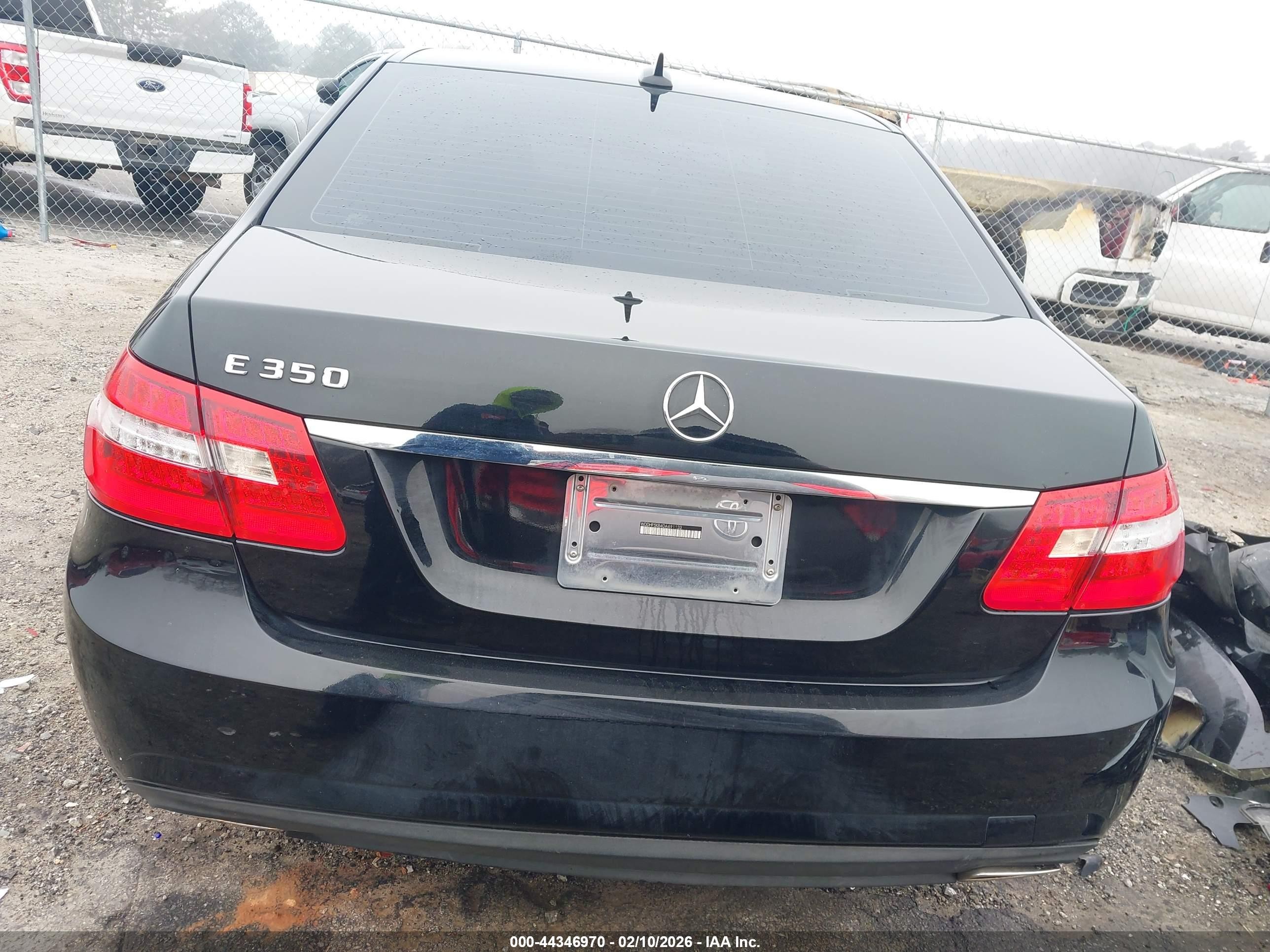 2013 Mercedes-benz E 350   Black vin: WDDHF5KB4DA691133